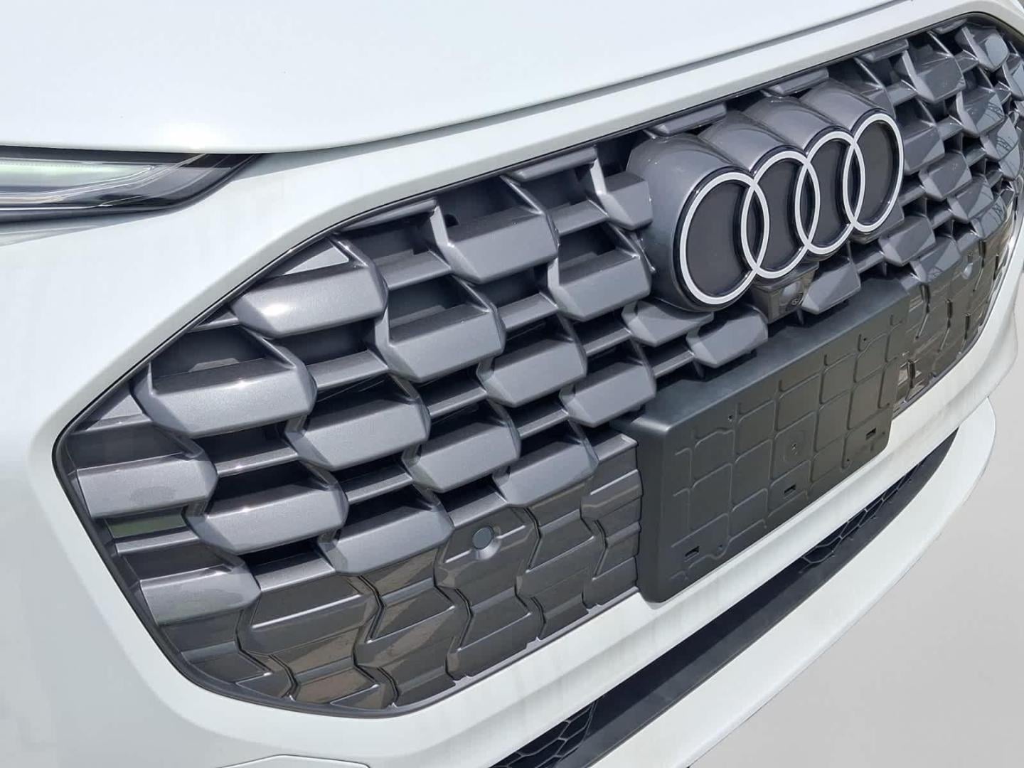 2025 Audi Q5 Premium Plus - Photo 8