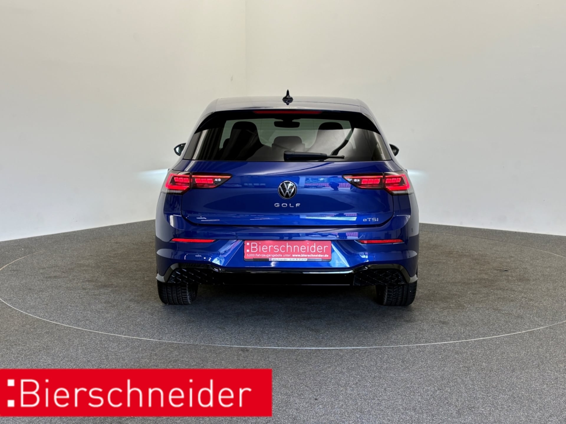 Volkswagen Golf R-Line