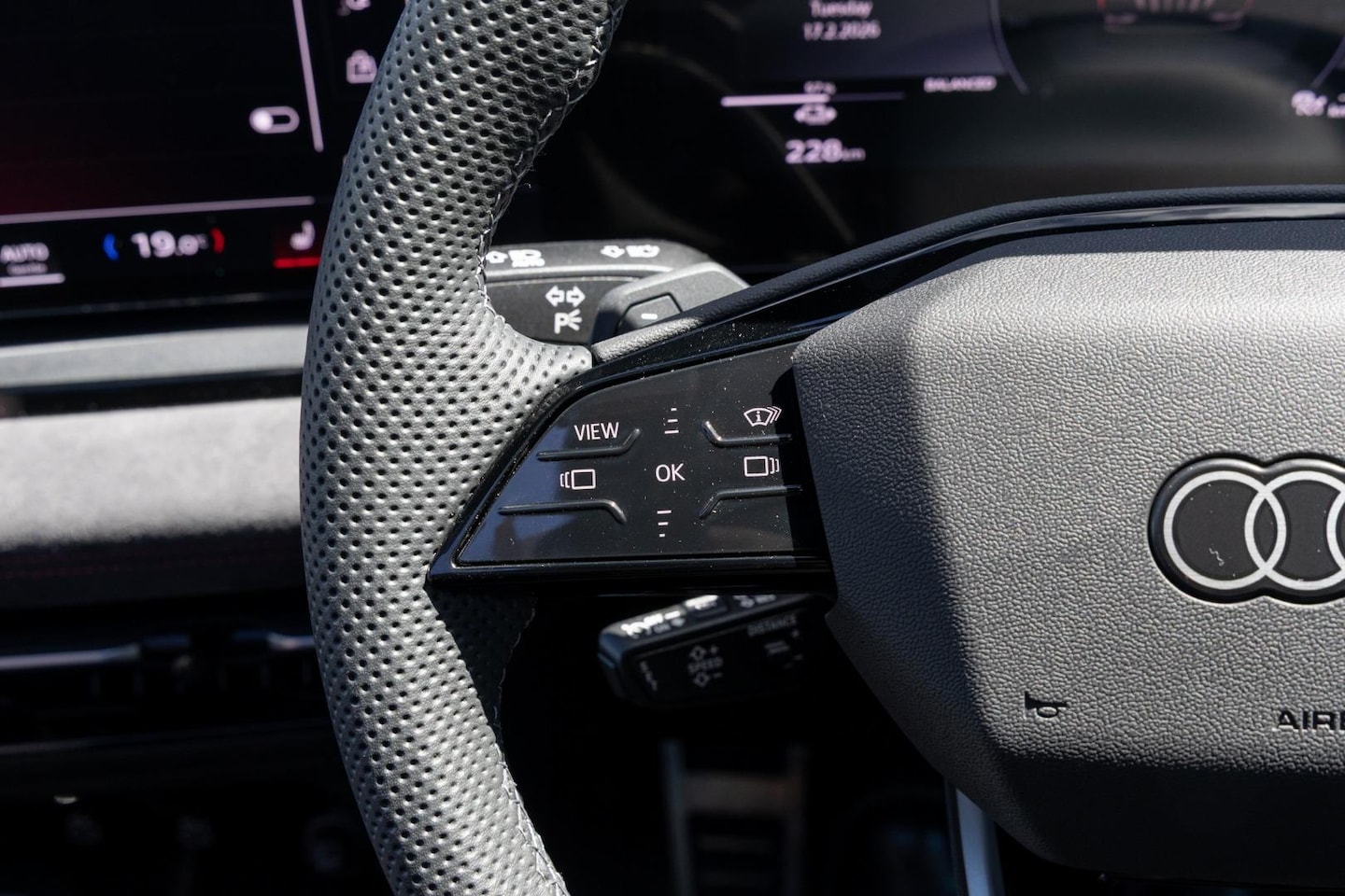 Image about Audi SQ6 SUV e-tron e-tron quattro