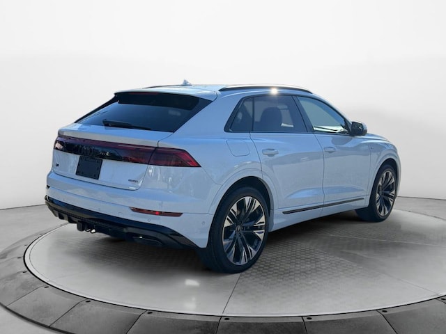 2026 Audi Q8 Premium Plus - Photo 7