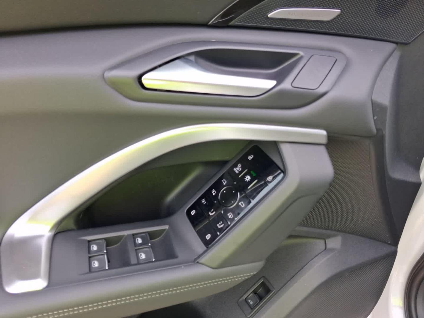2025 Audi Q5 Premium Plus - Photo 10