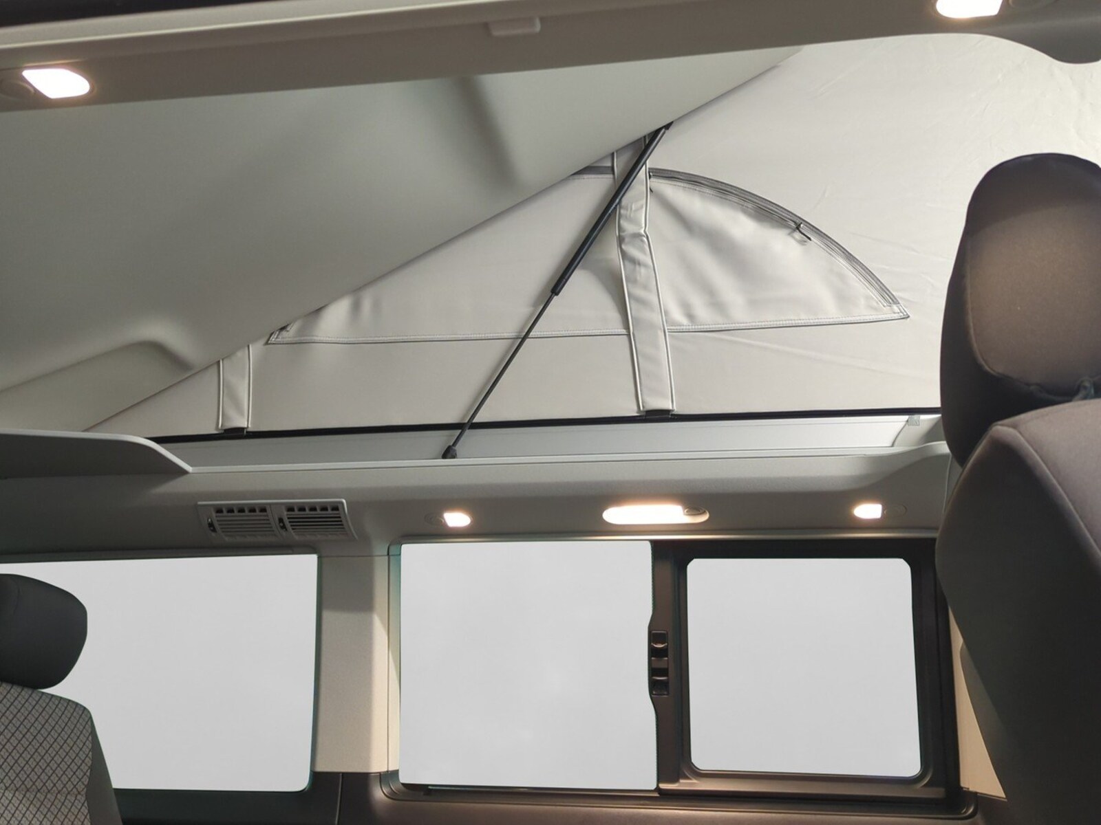 Volkswagen T6.1 California – Bild 20