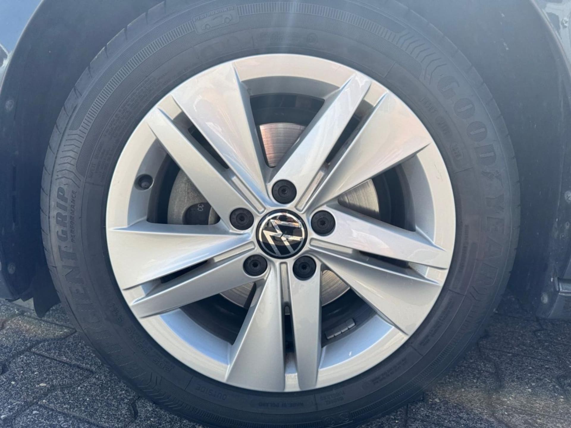 Volkswagen Golf Life