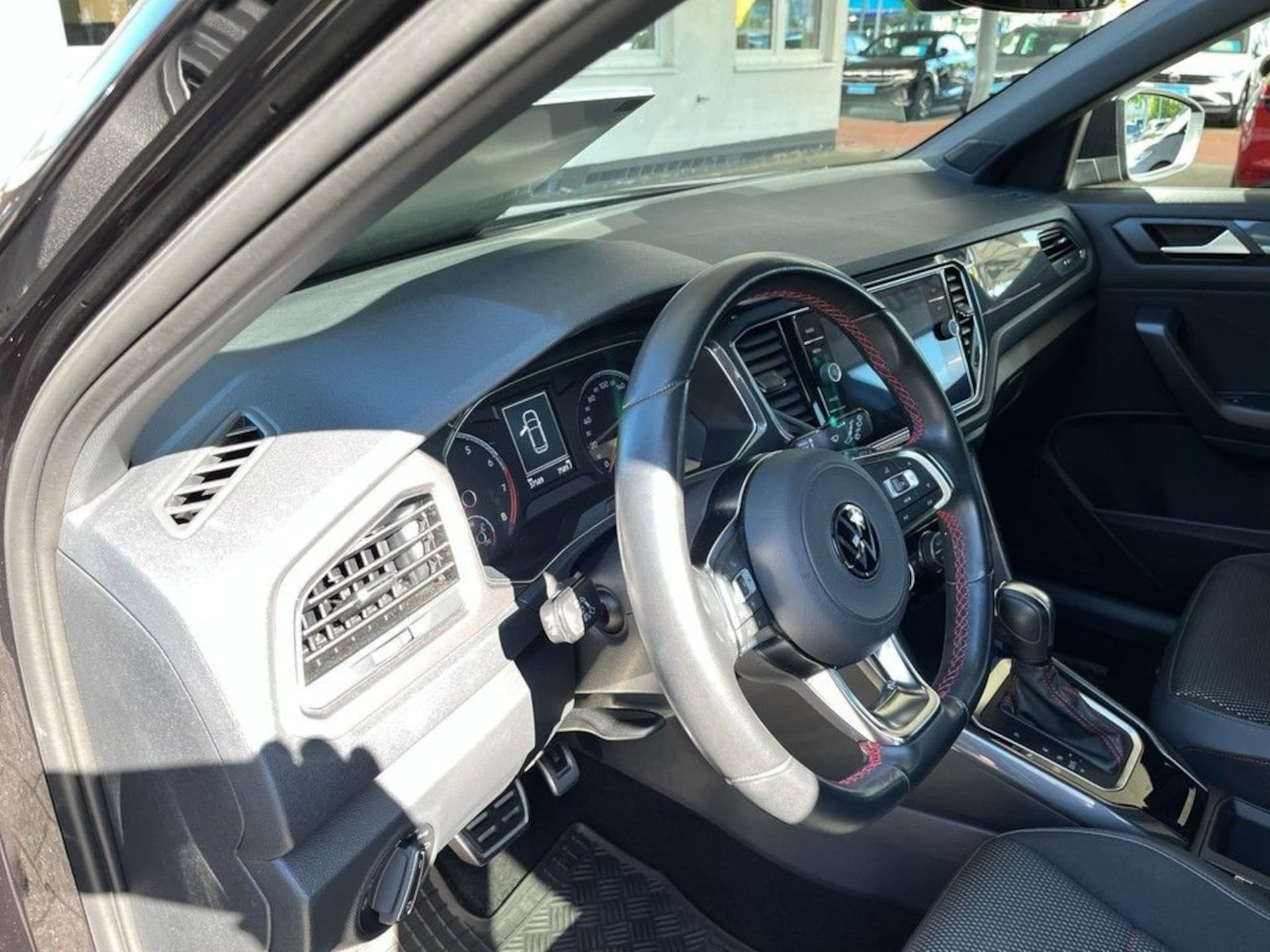 Volkswagen T-Roc Sport