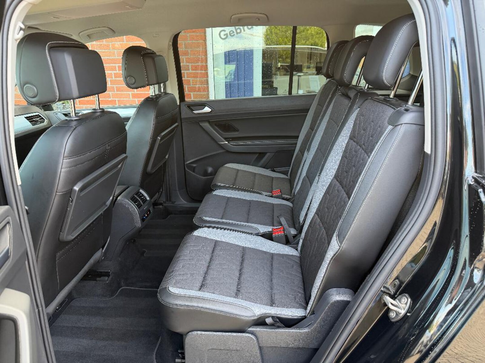 Volkswagen Touran – Bild 15