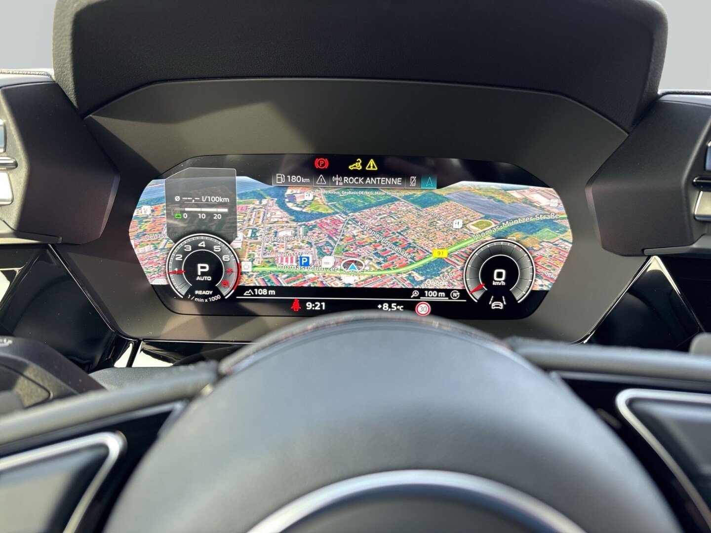 Bild über Audi A3 allstreet 35 TFSI S tronic - für weitere Informationen kontaktieren Sie den Audi Partner
