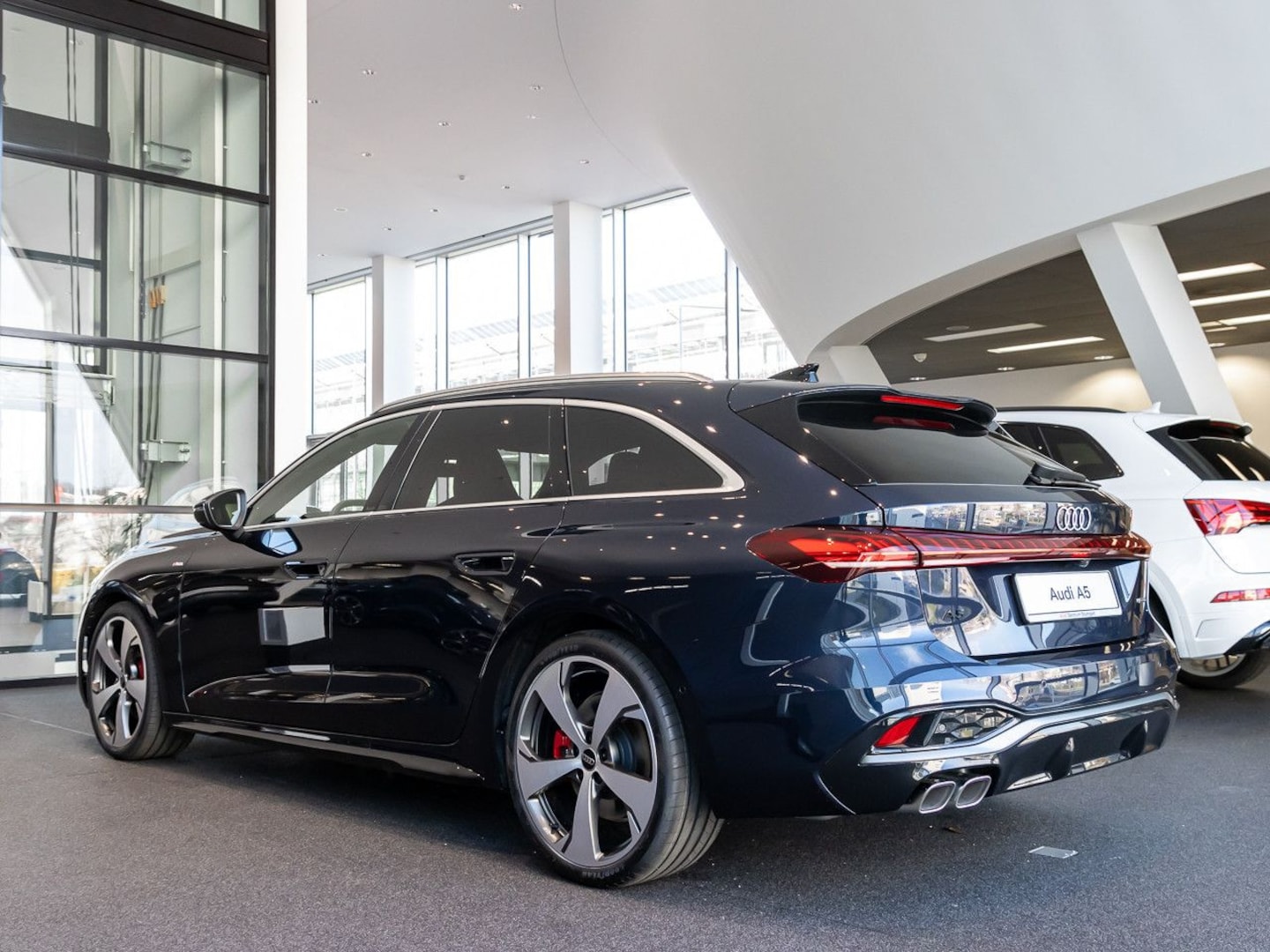 Bild über Audi A5 Avant TDI quattro 150 kW S tronic - für weitere Informationen kontaktieren Sie den Audi Partner