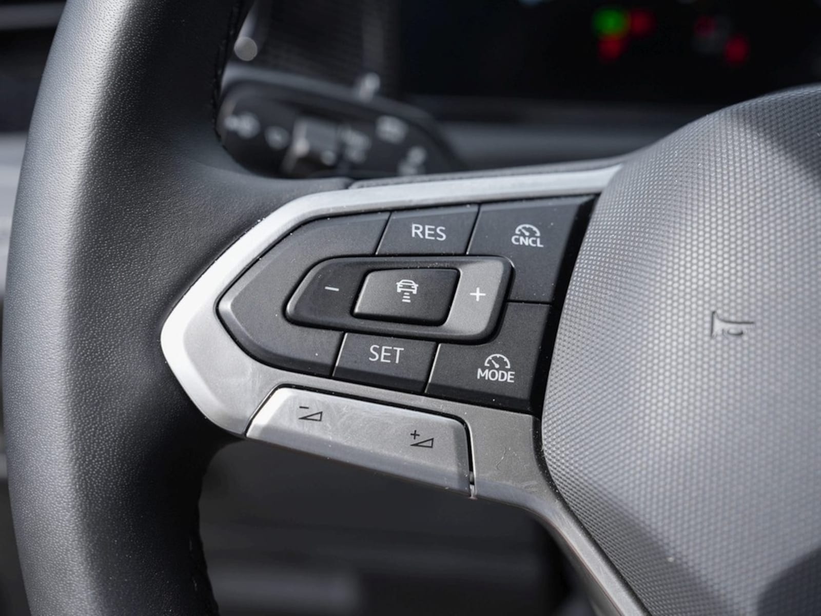 Volkswagen Tiguan – Bild 18