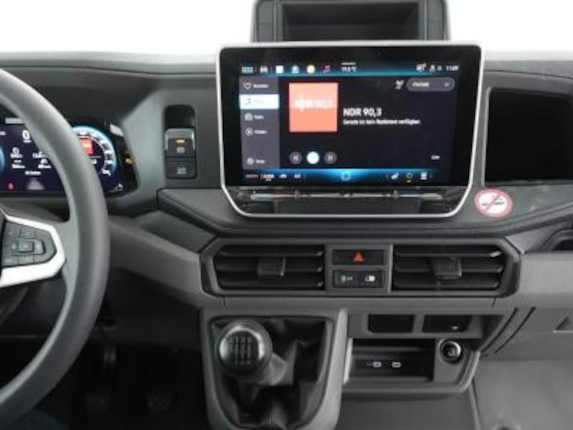 Volkswagen Crafter Kasten langer Radstand