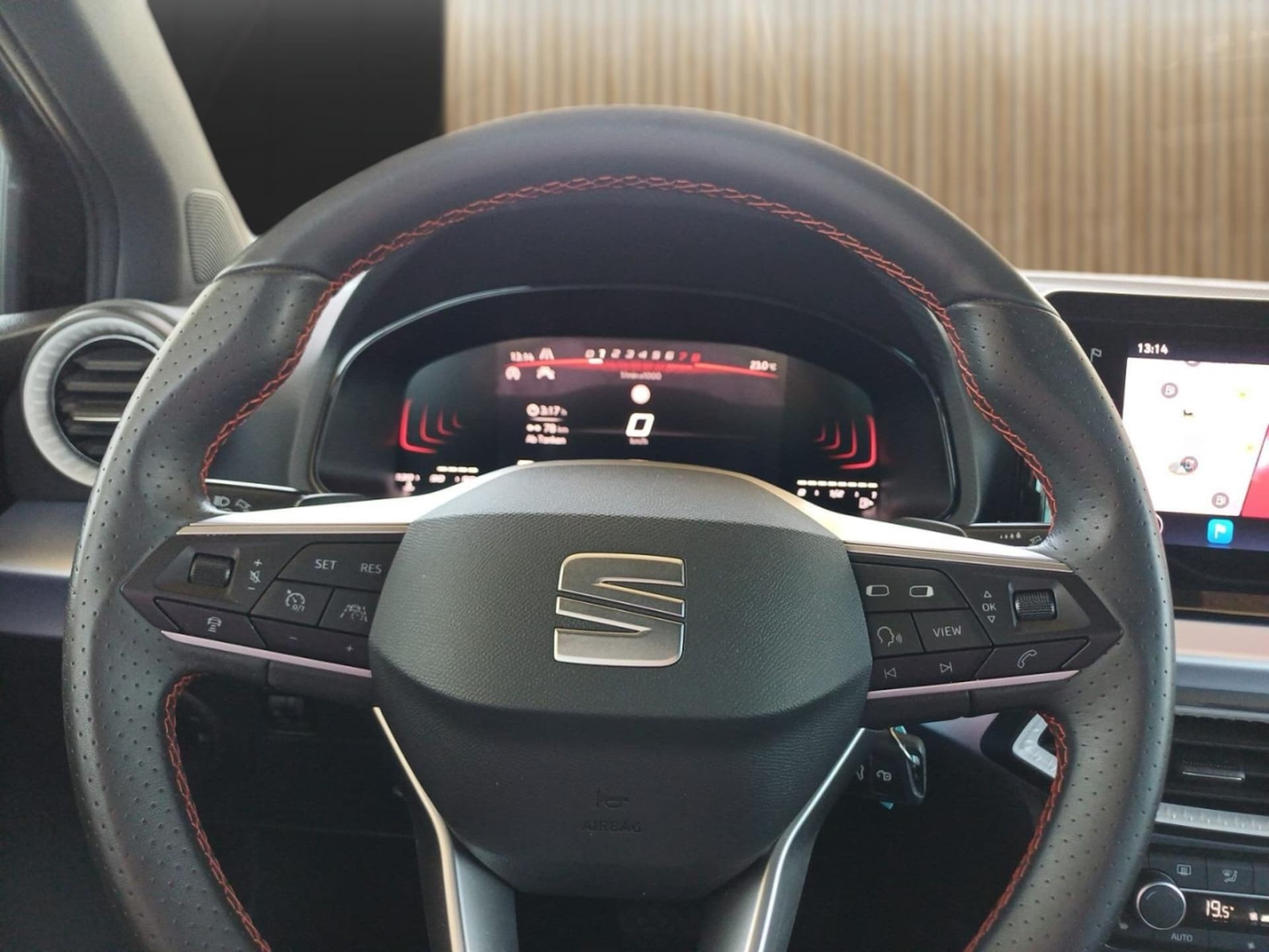SEAT Arona FR