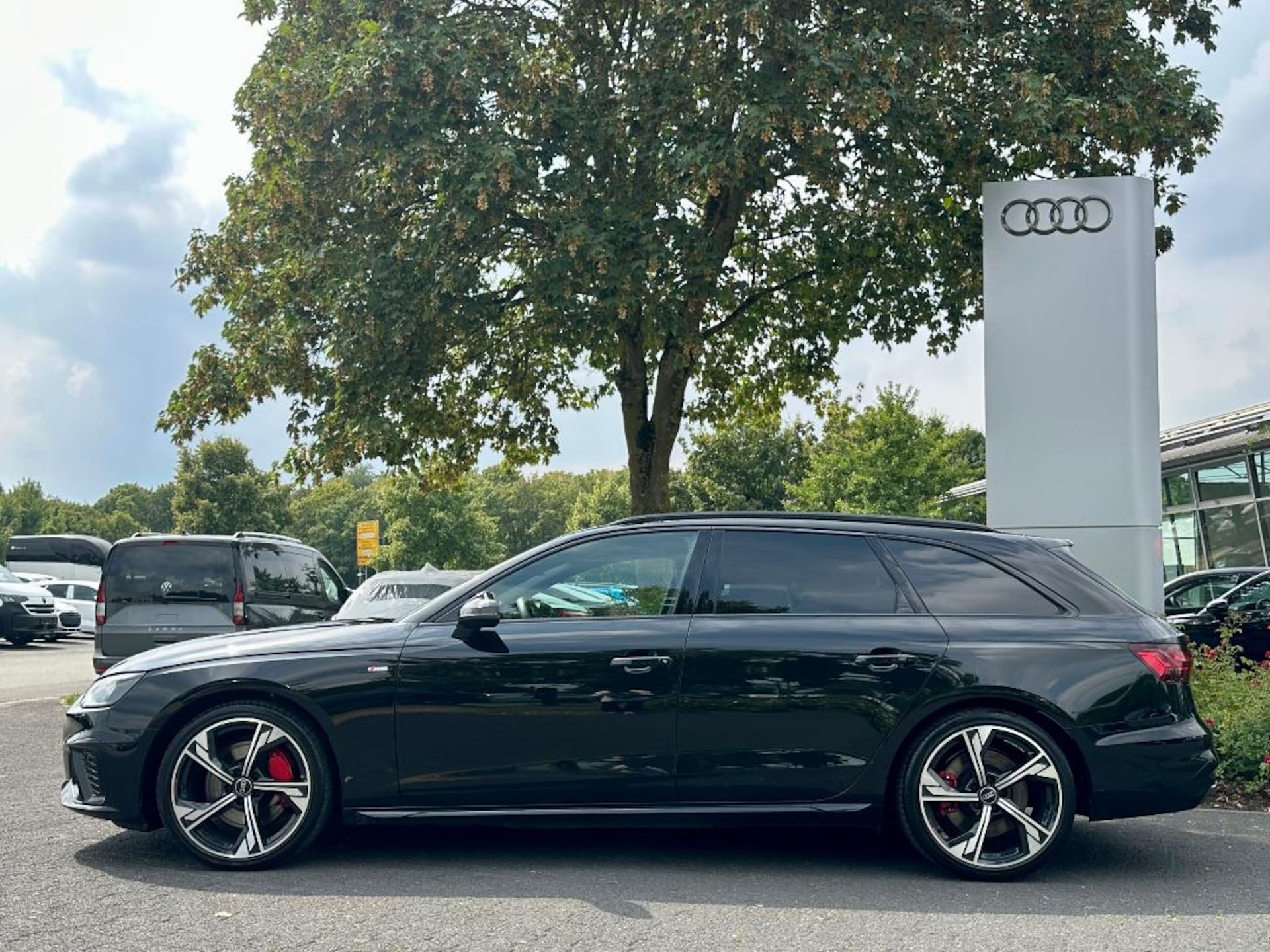 Audi A4 Avant S line