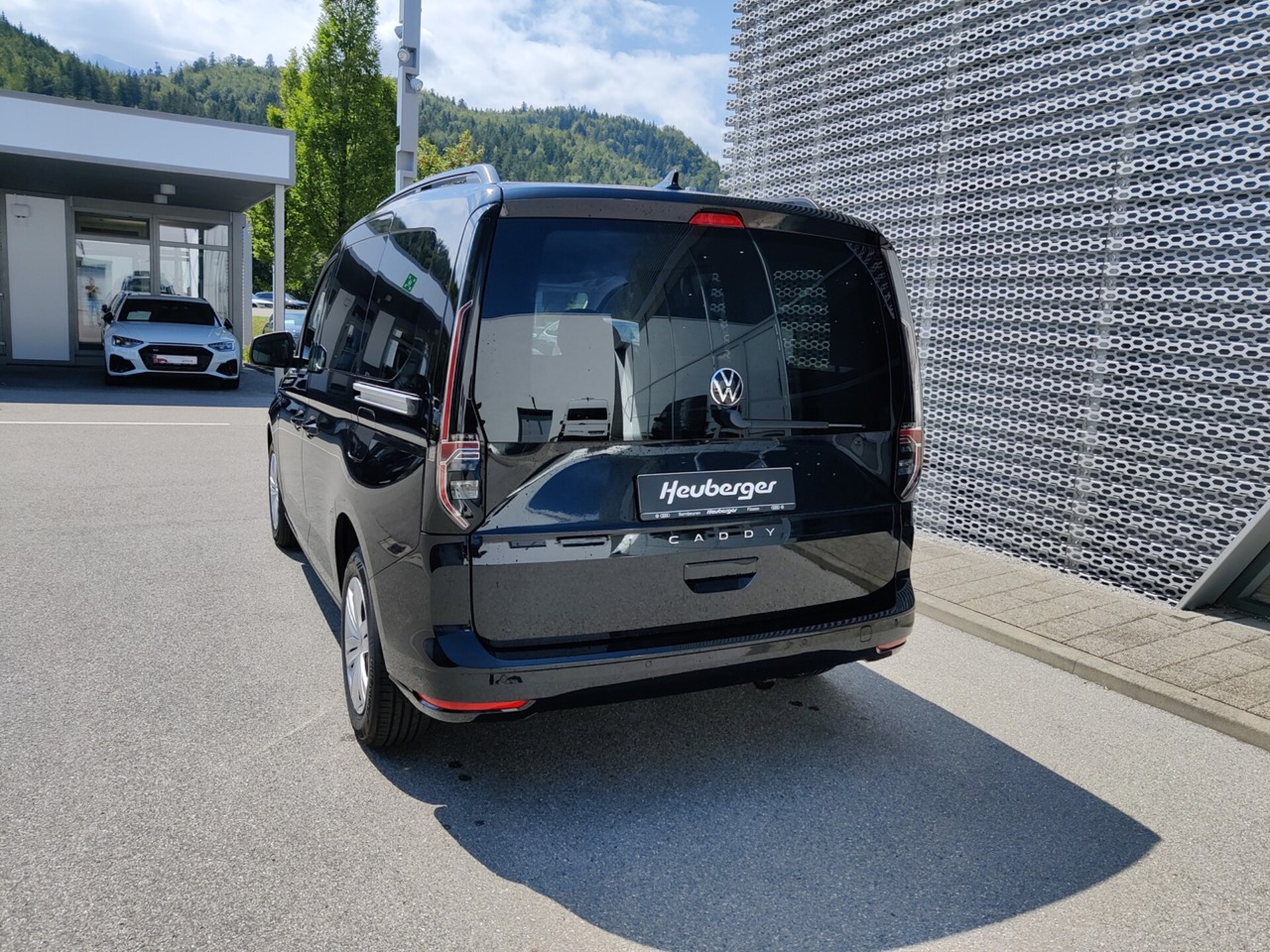 Volkswagen Caddy Basis-Modell