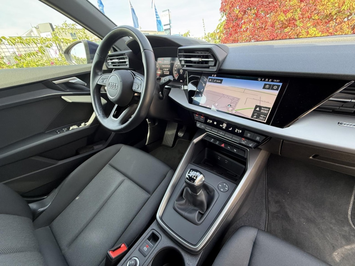 Bild über Audi A3 Sportback 35 TFSI Schaltgetriebe - für weitere Informationen kontaktieren Sie den Audi Partner