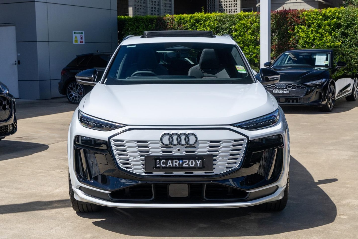 Image about Audi SQ6 SUV e-tron e-tron quattro