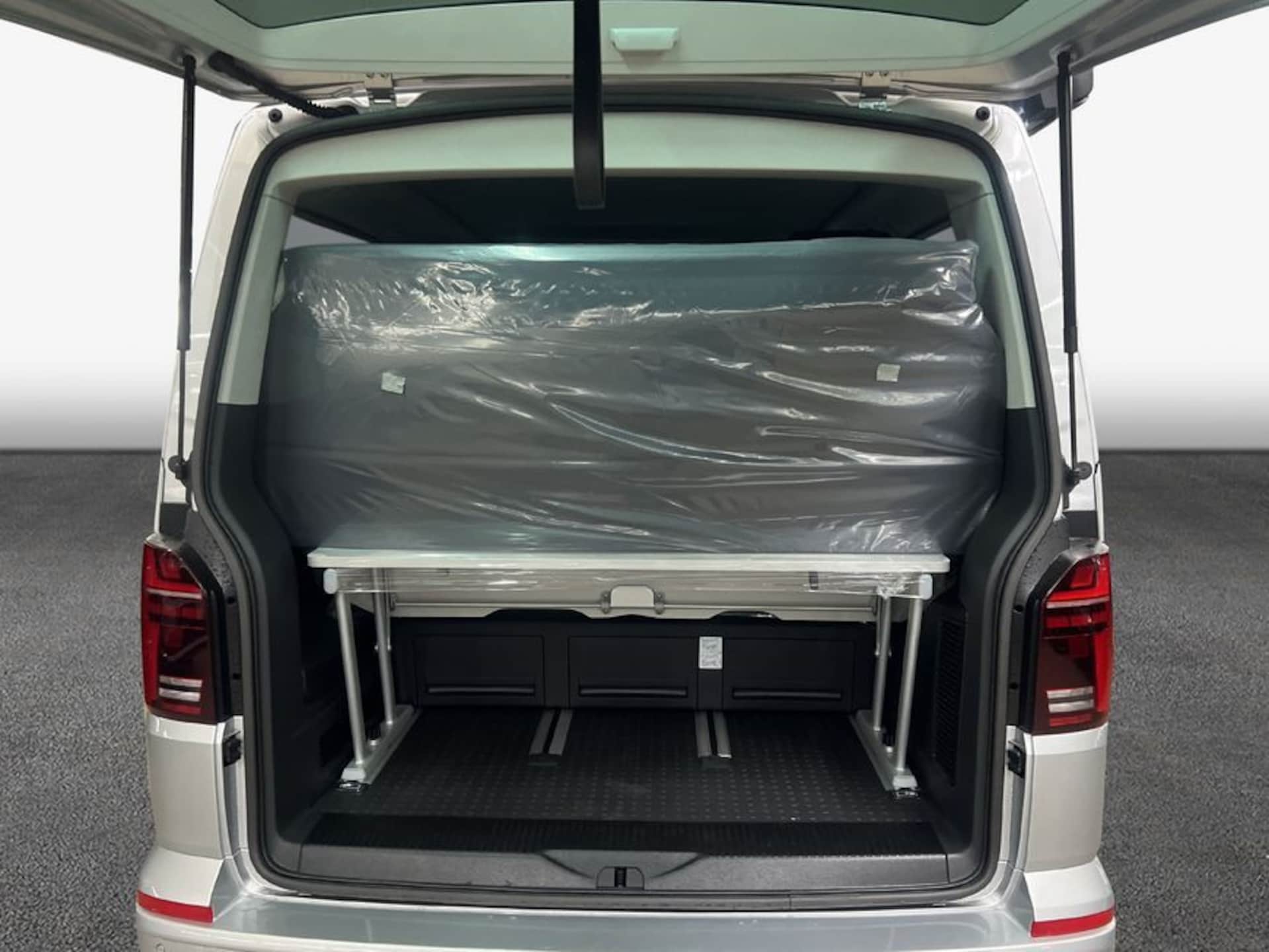 Volkswagen T6.1 California Beach