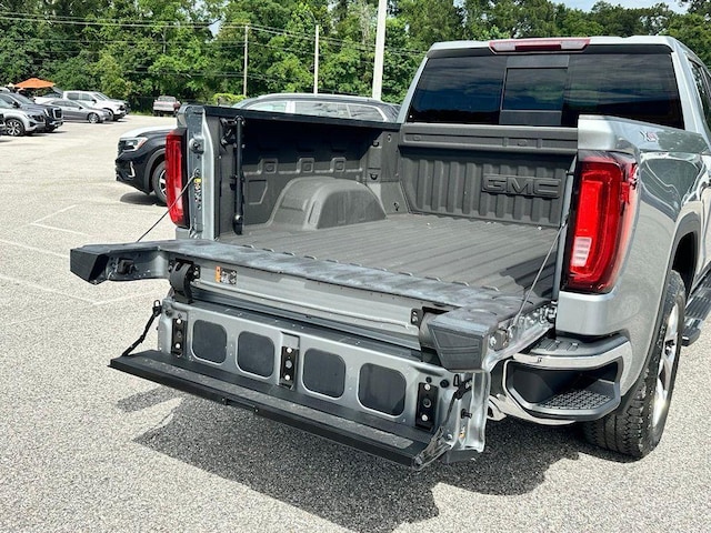 2023 GMC Sierra