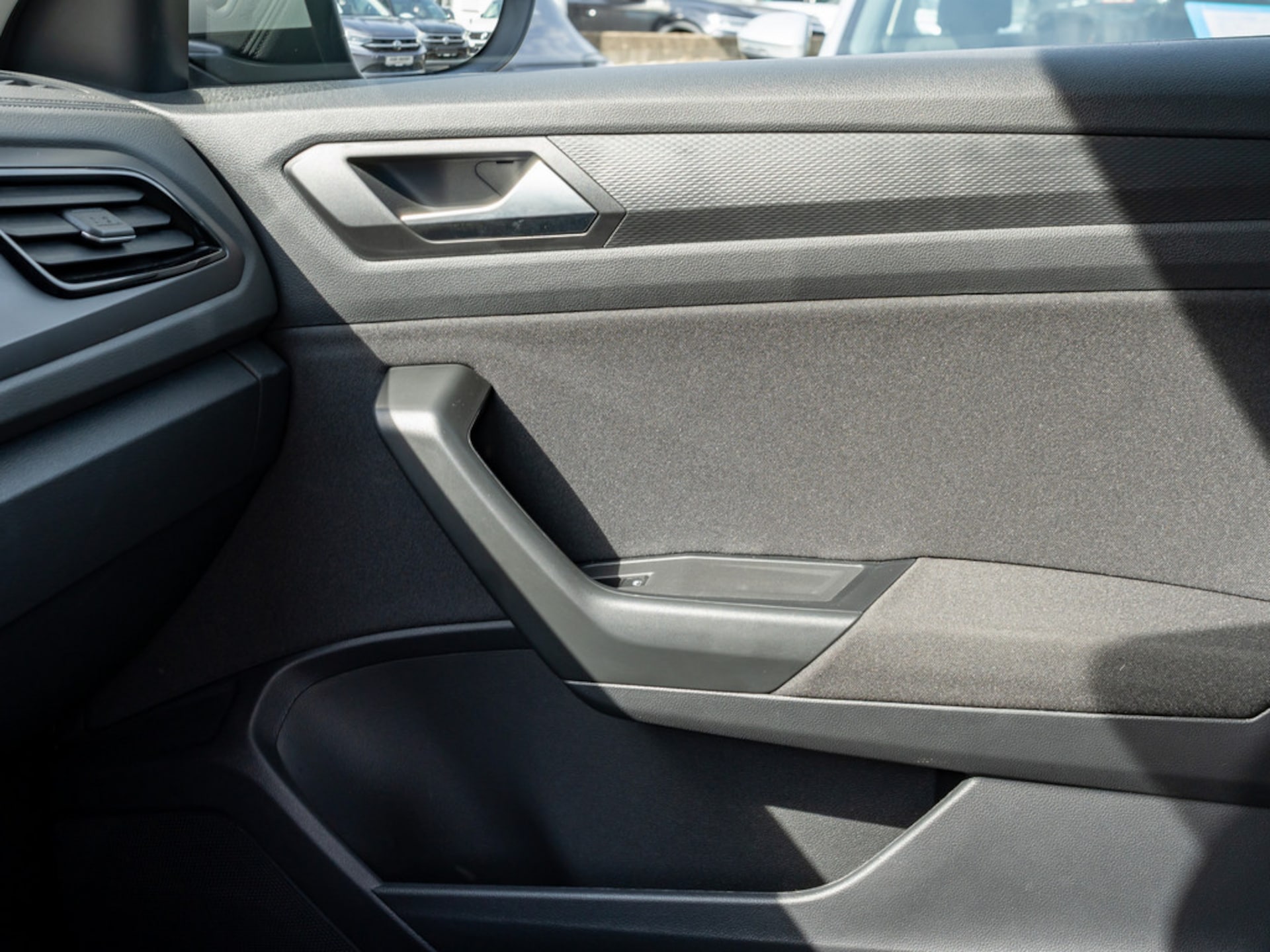 Volkswagen T-Roc Basis-Modell