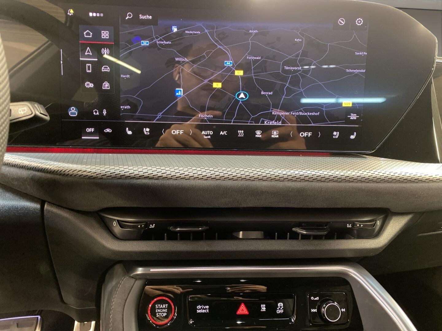 Bild über Audi Q5 Sportback TDI quattro 150 kW S tronic - für weitere Informationen kontaktieren Sie den Audi Partner