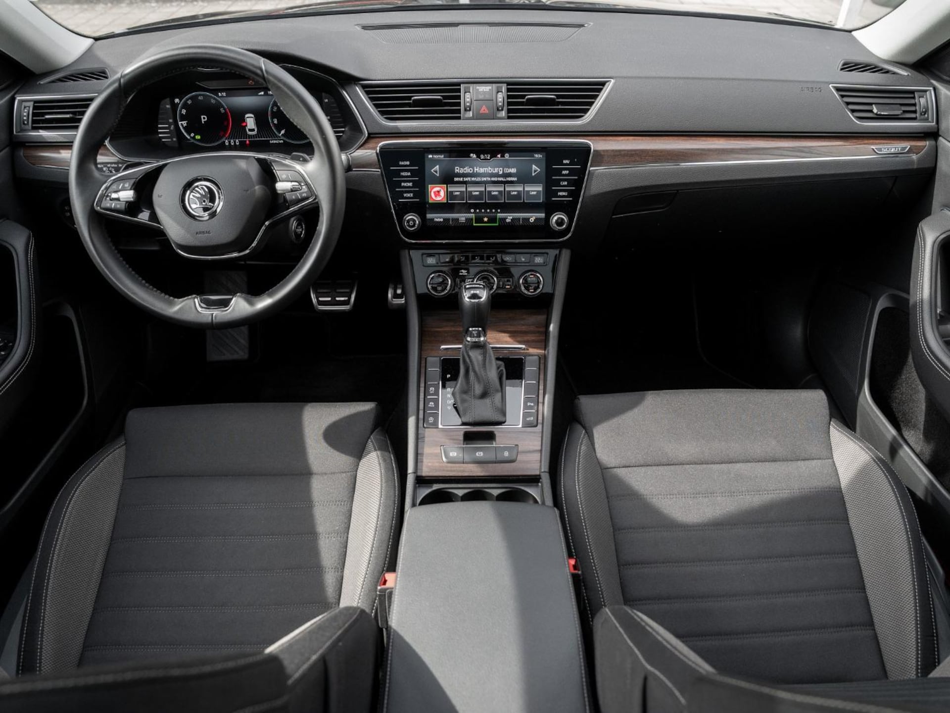 Skoda Superb Combi Scout