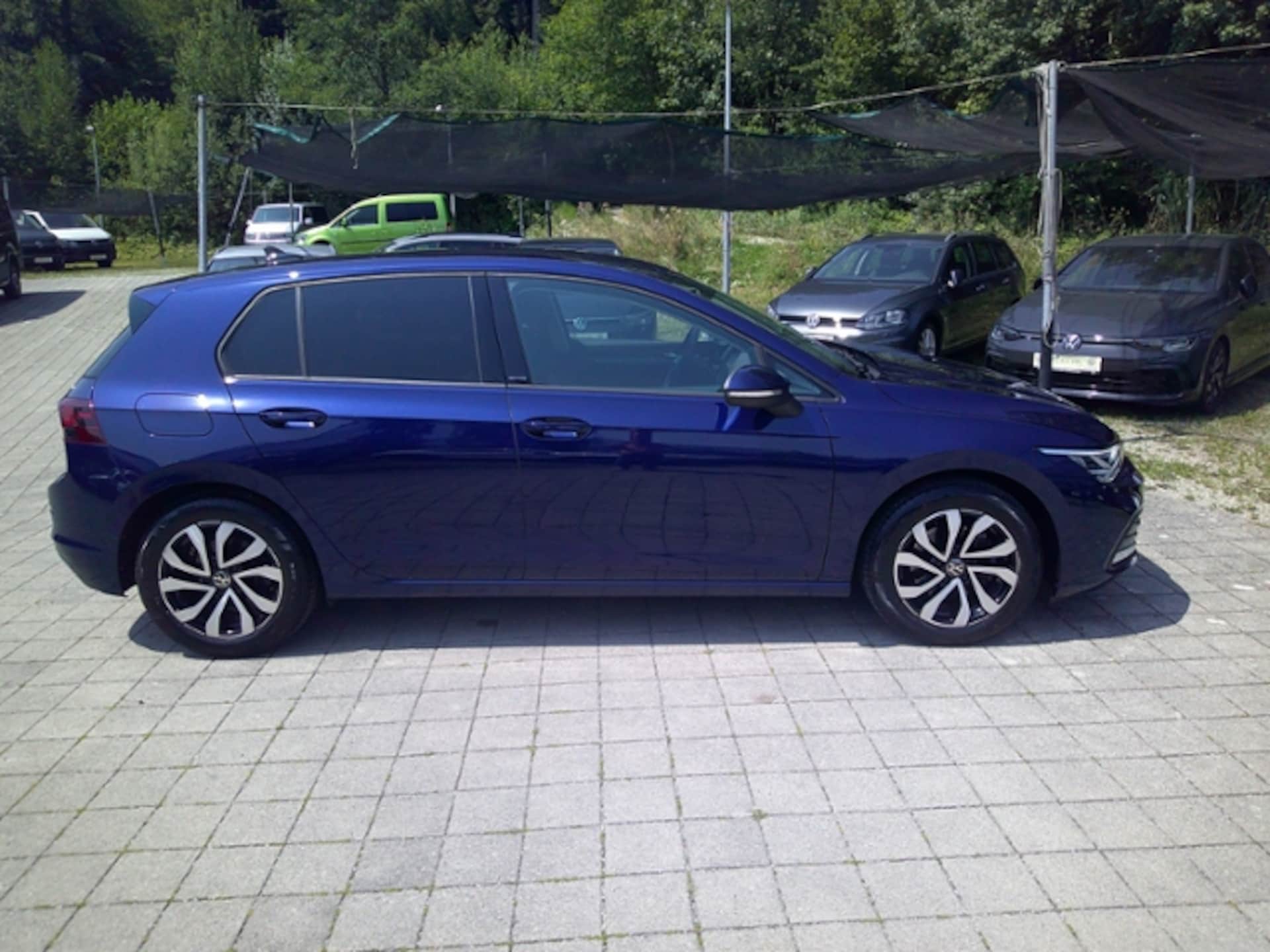Volkswagen Golf Active