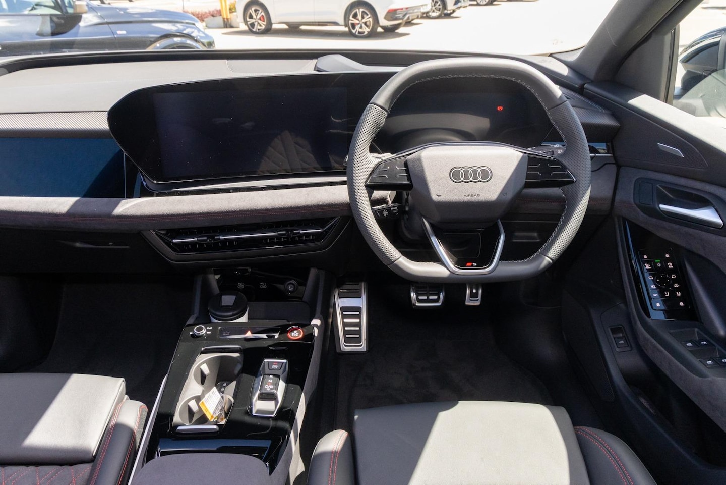 Image about Audi SQ6 SUV e-tron e-tron quattro