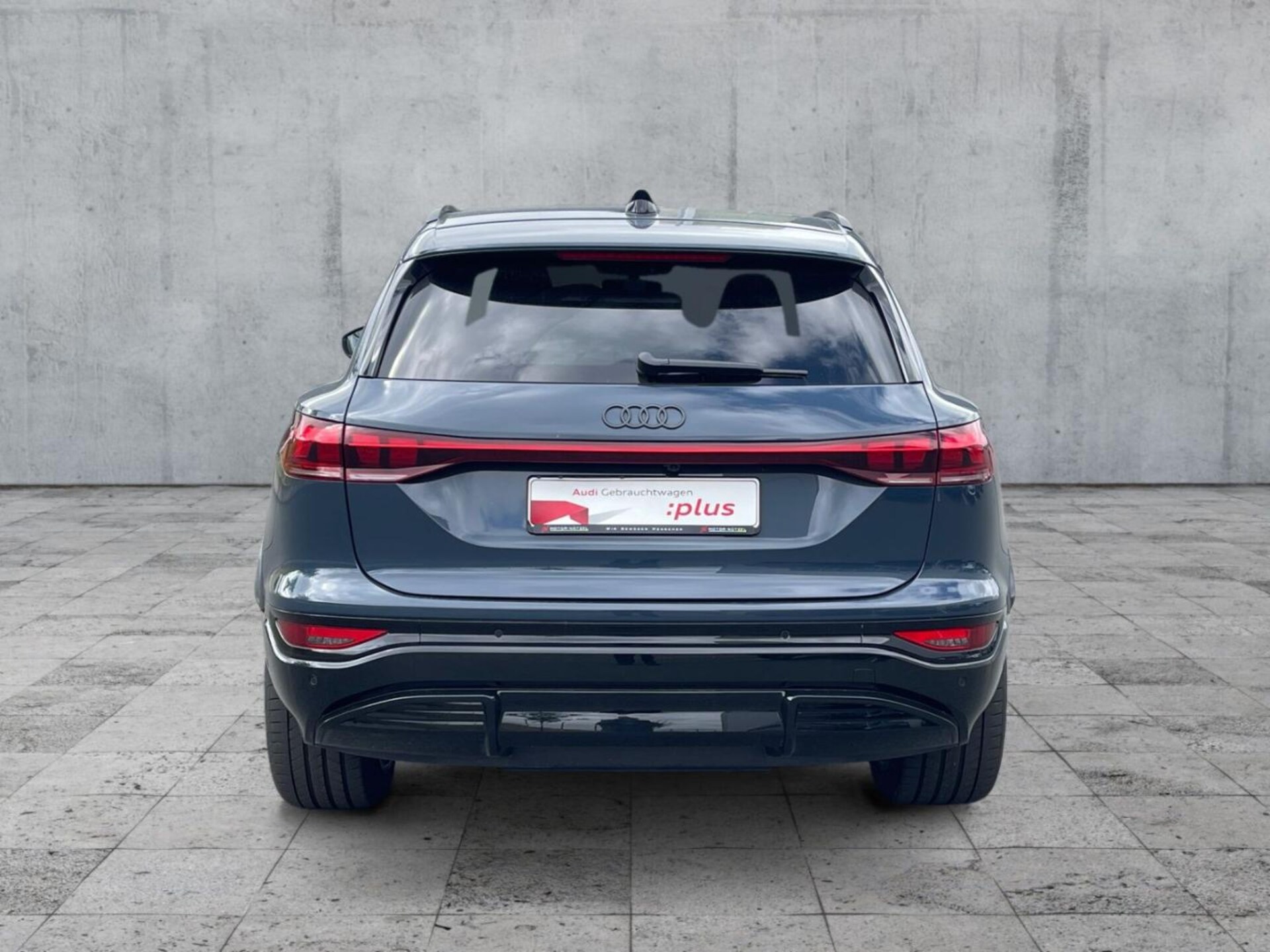 Audi SQ6 SUV e-tron