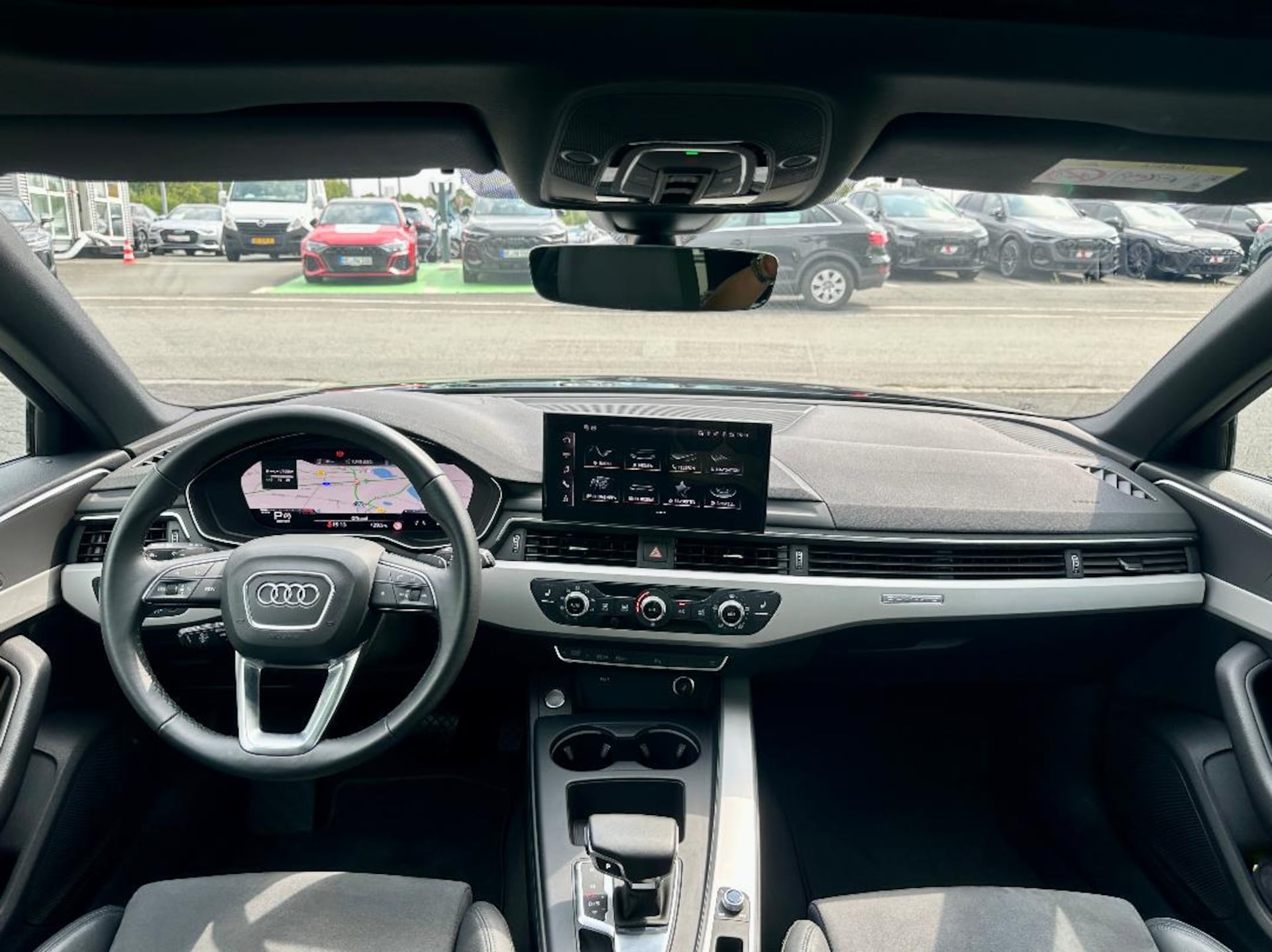 Audi A4 Avant S line