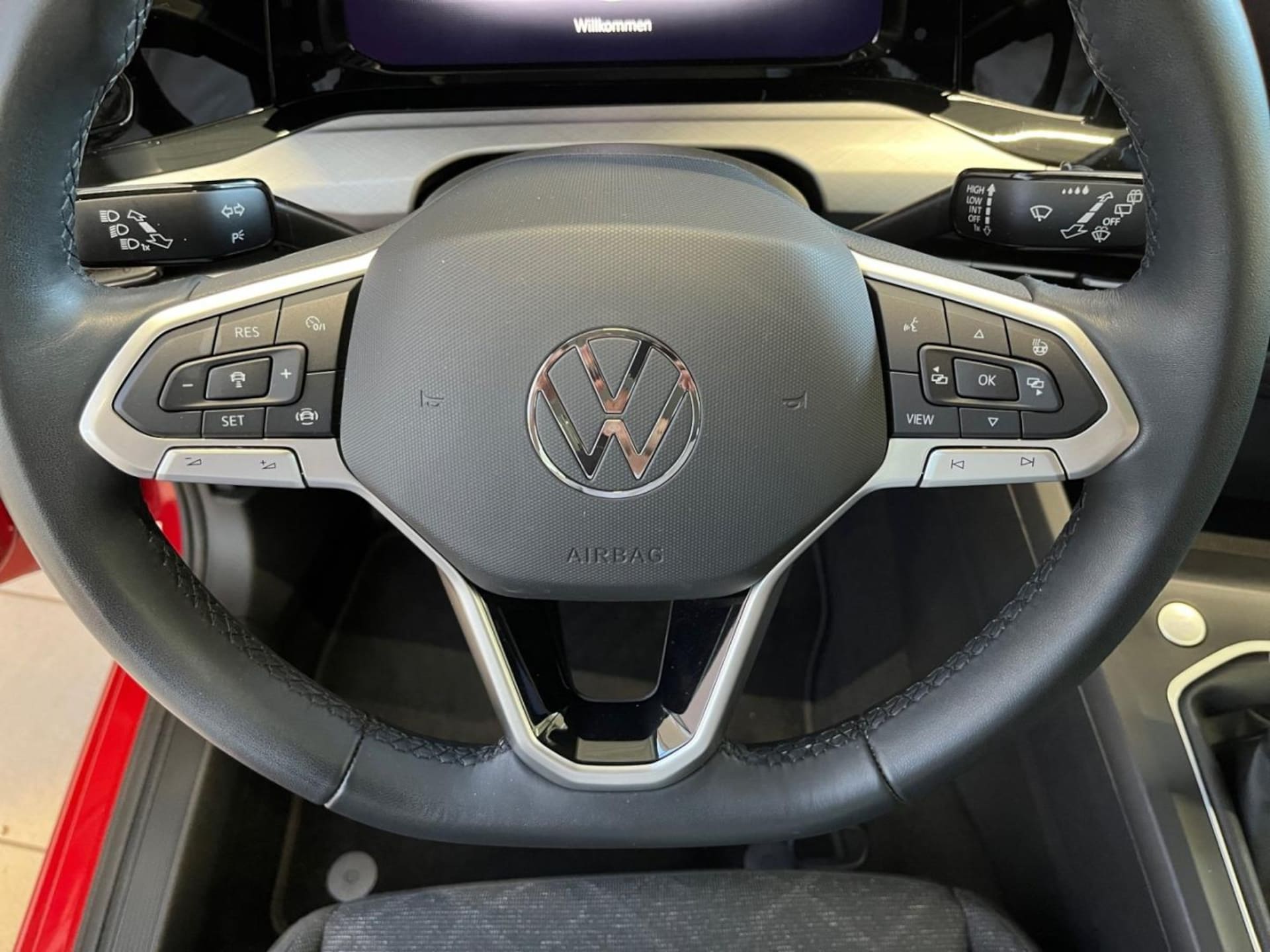 Volkswagen Golf Life