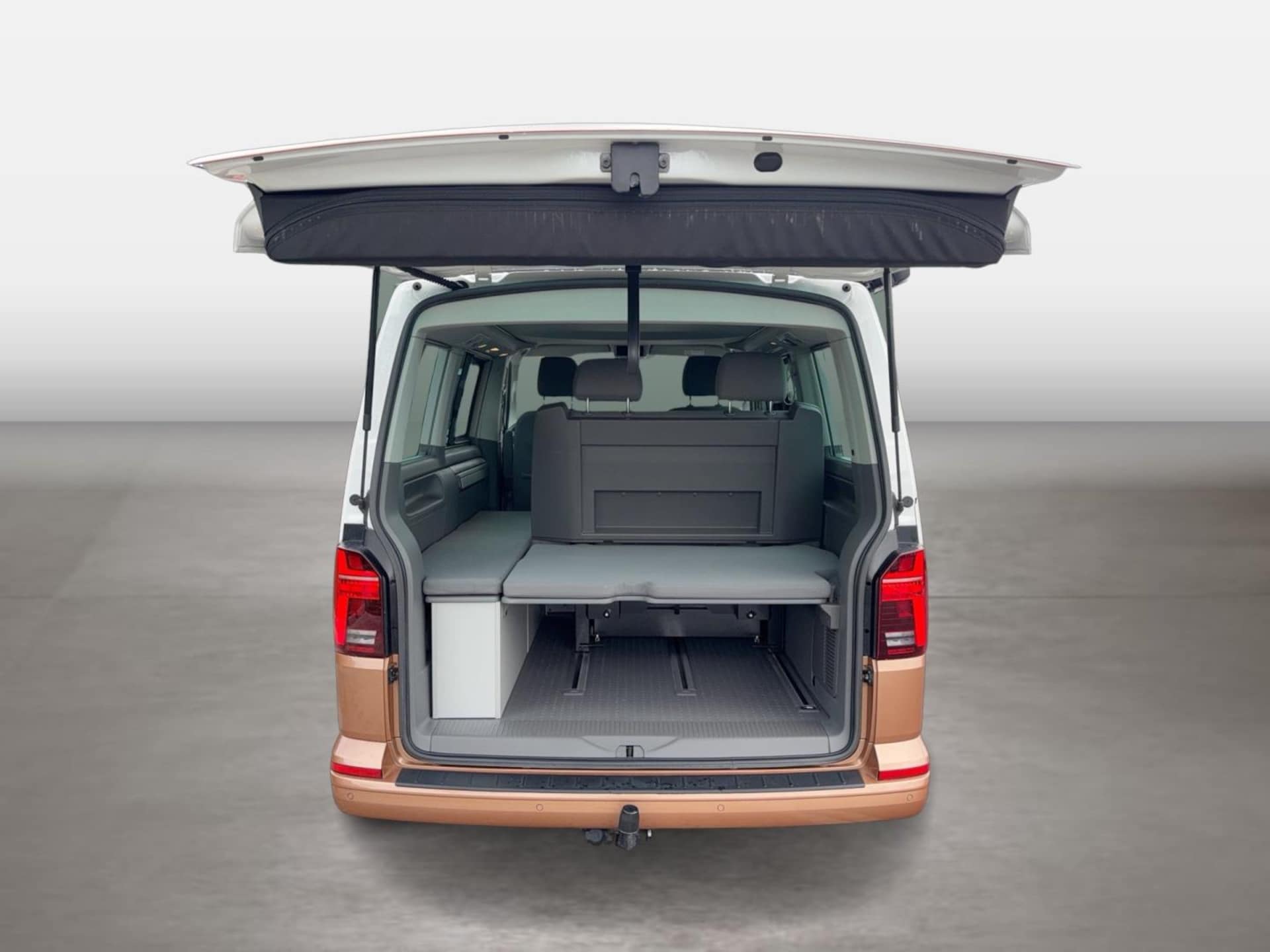 Volkswagen T6.1 California Beach