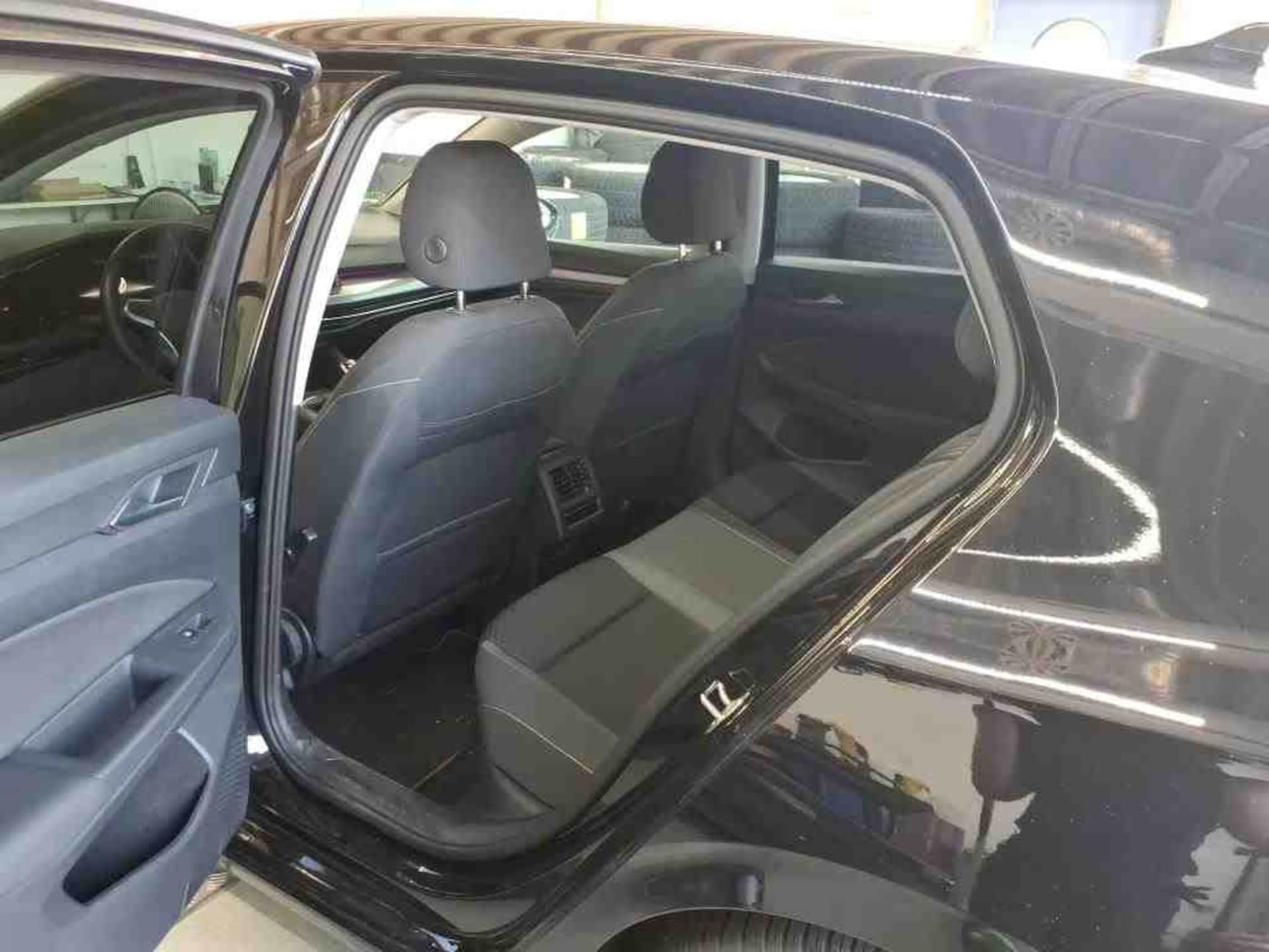 Volkswagen Golf Active