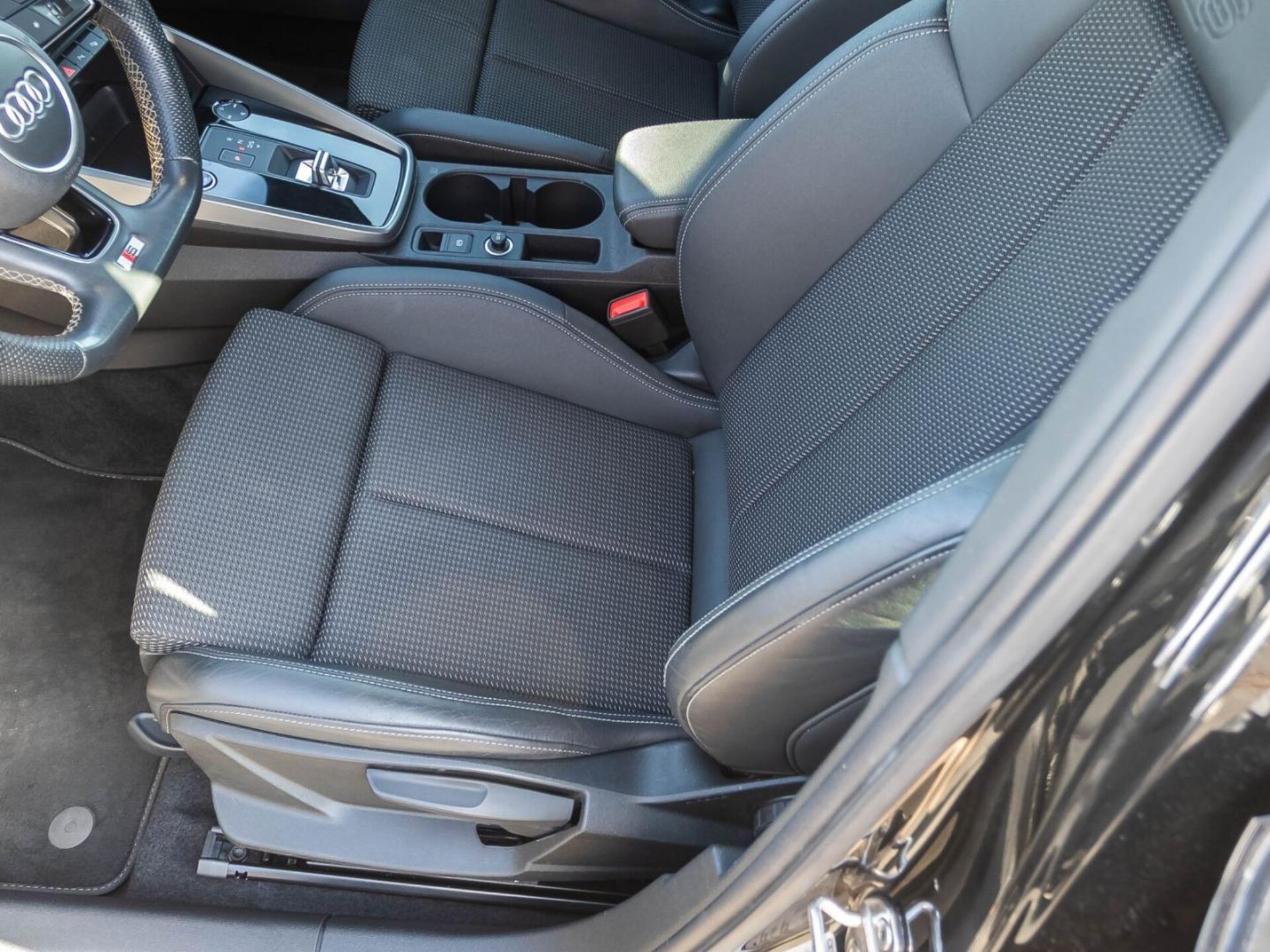 Audi A3 Sportback S line