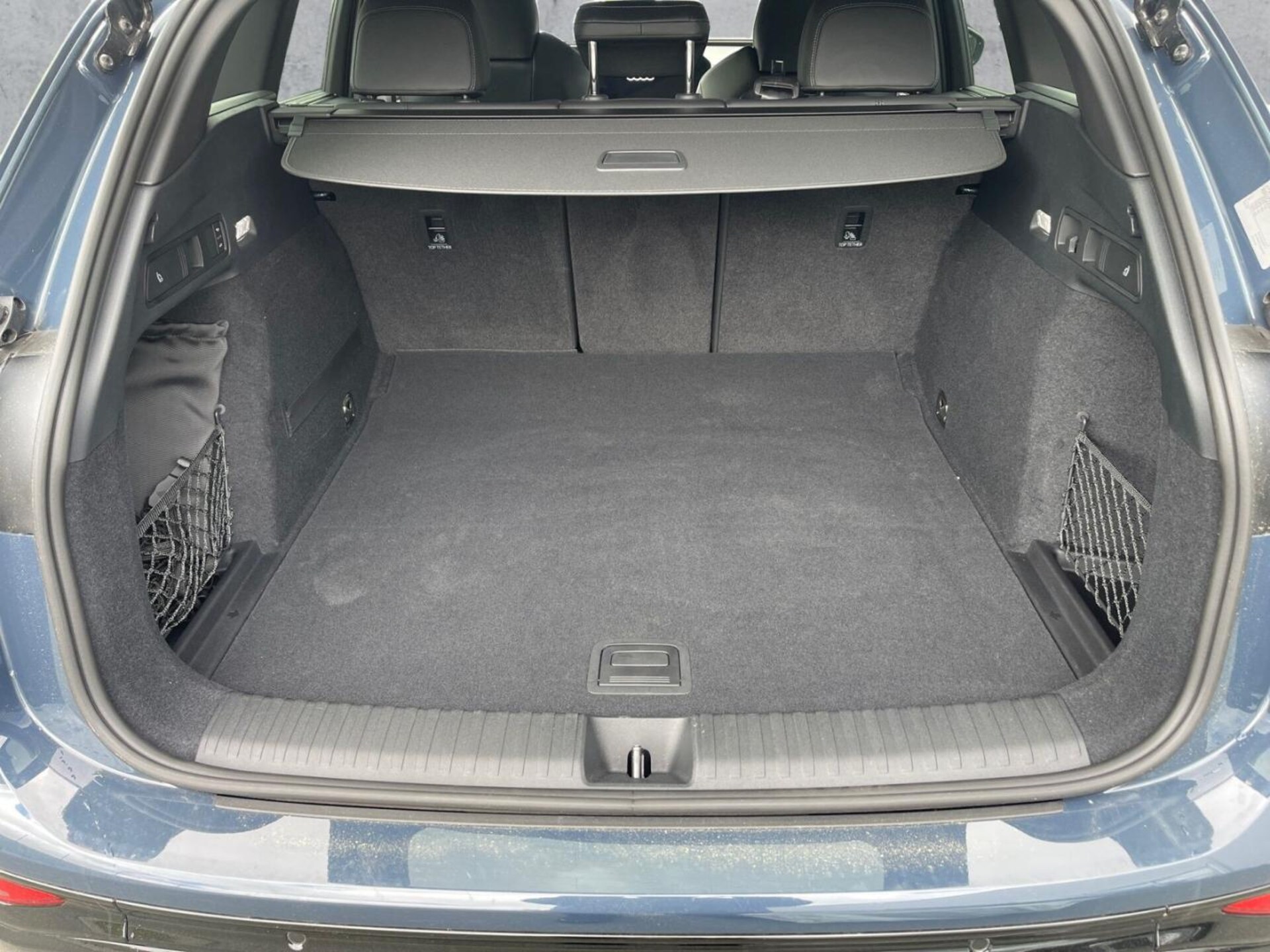 Audi SQ6 SUV e-tron