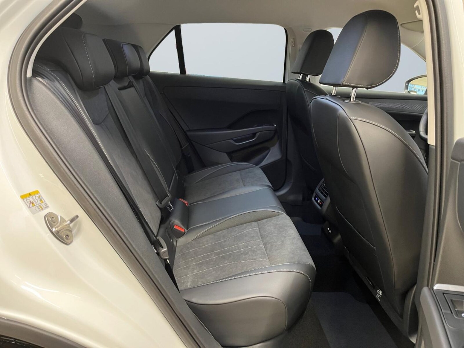 Volkswagen T-Roc – Bild 11