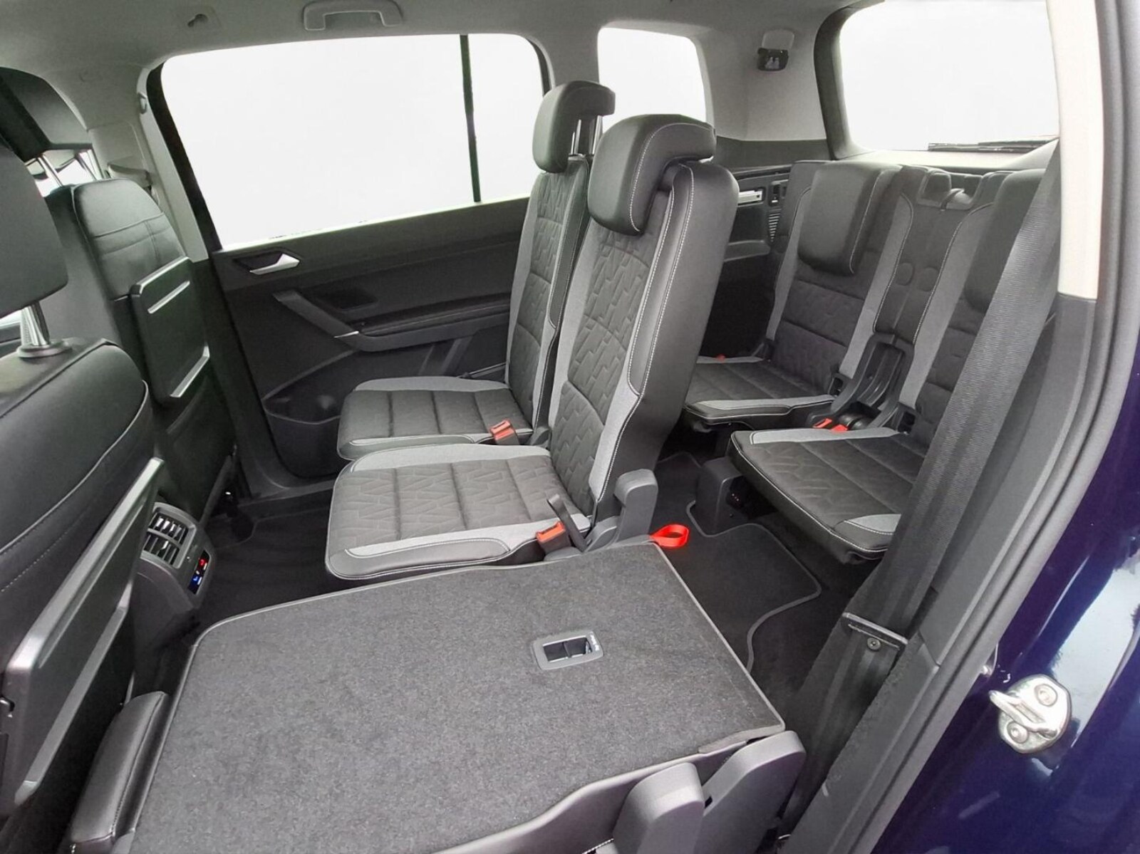 Volkswagen Touran – Bild 11