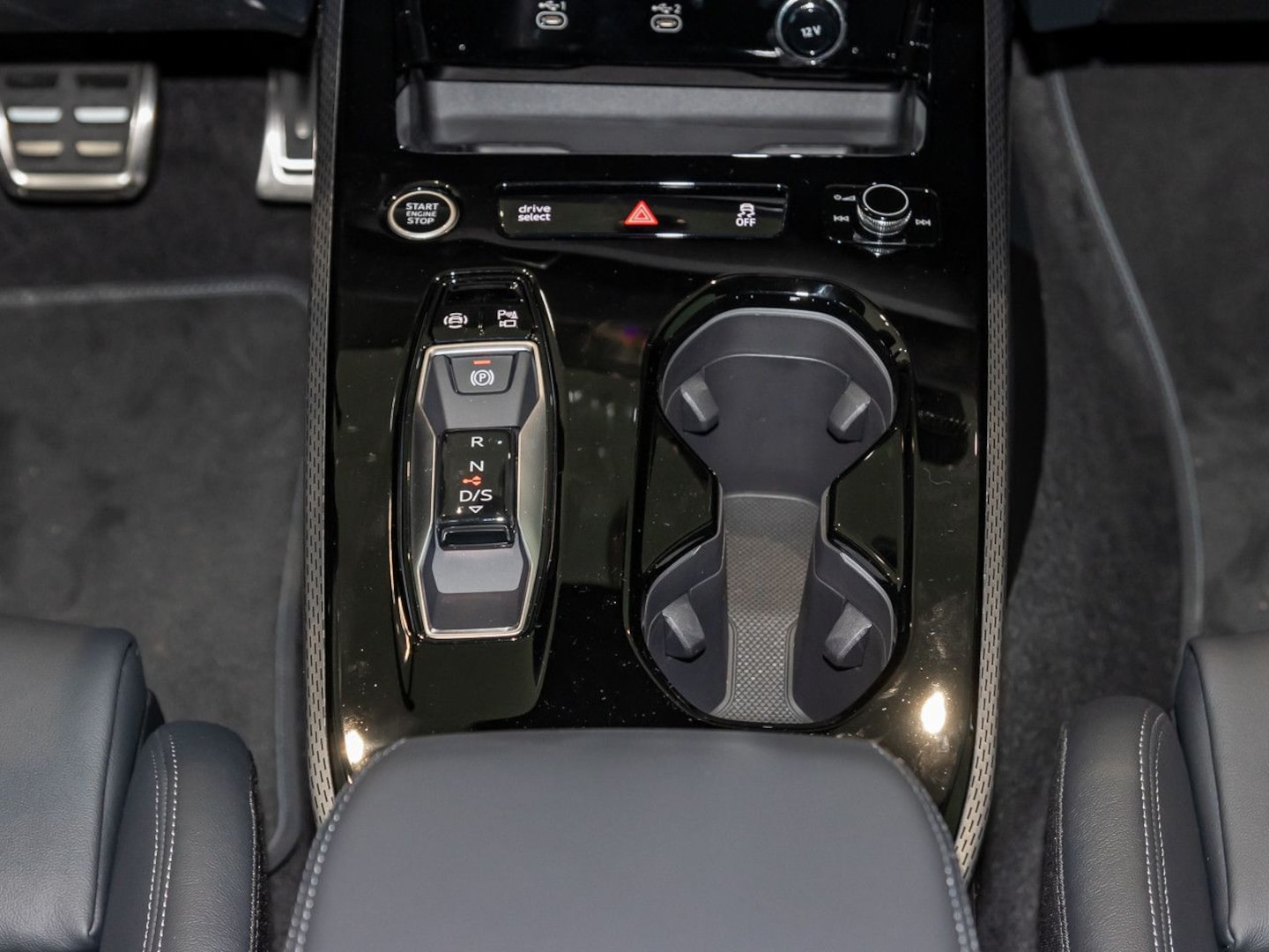 Bild über Audi A5 Avant TDI quattro 150 kW S tronic - für weitere Informationen kontaktieren Sie den Audi Partner