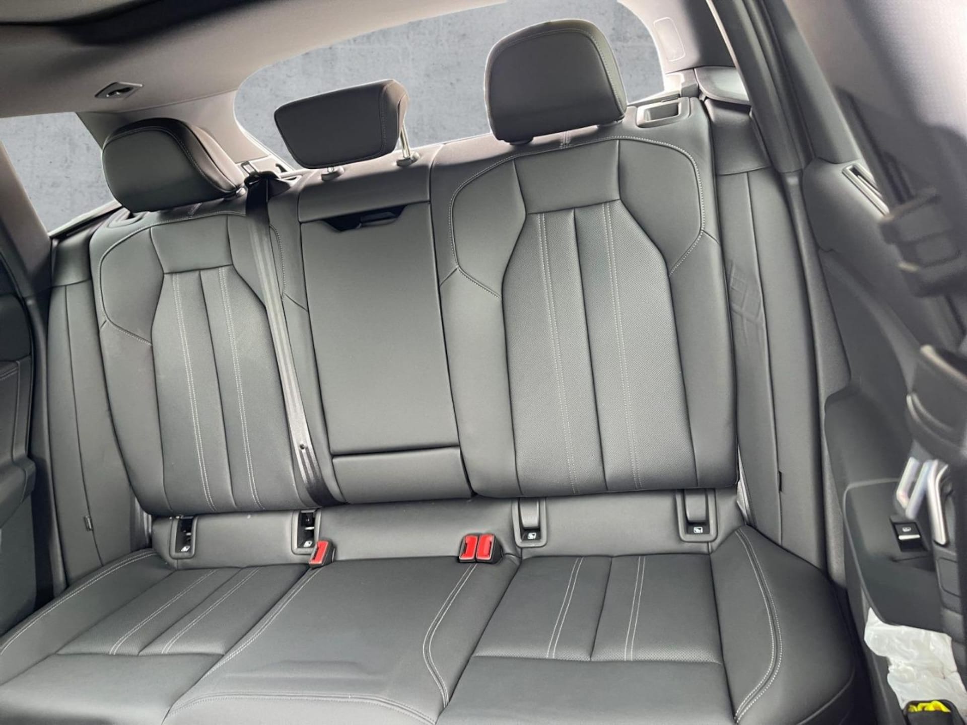 Audi SQ6 SUV e-tron