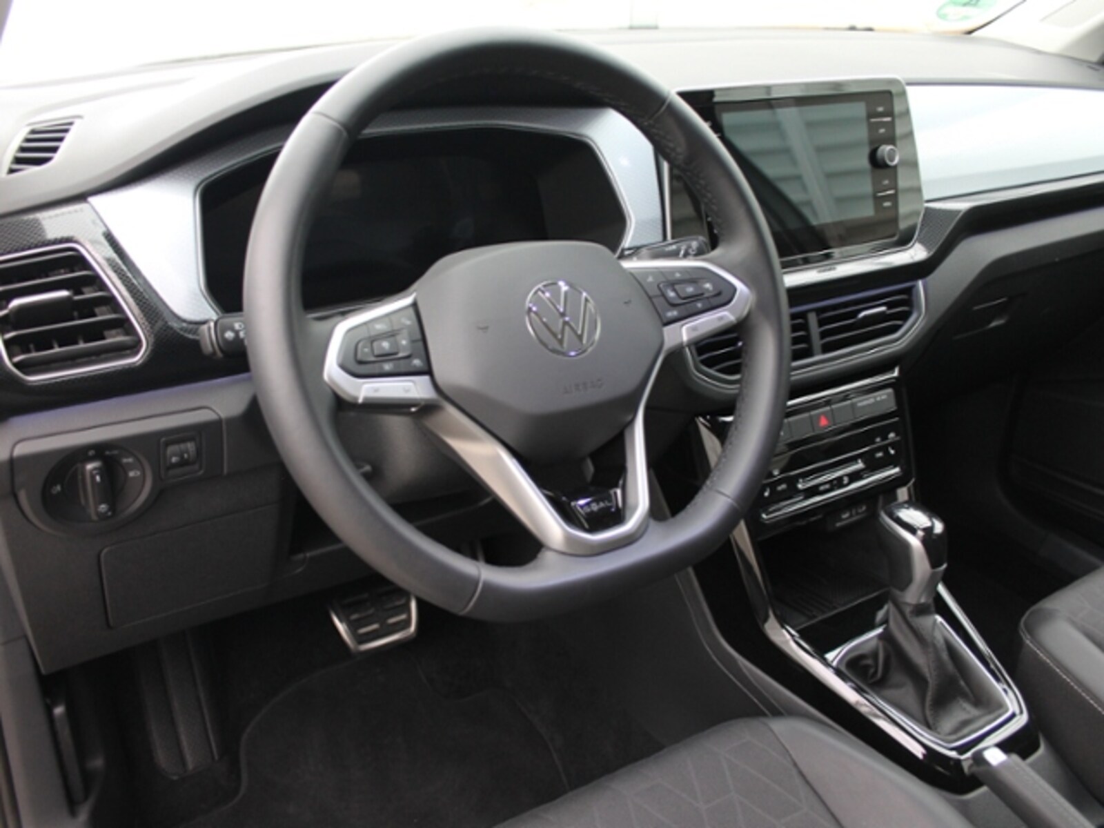 Volkswagen T-Cross – Bild 11