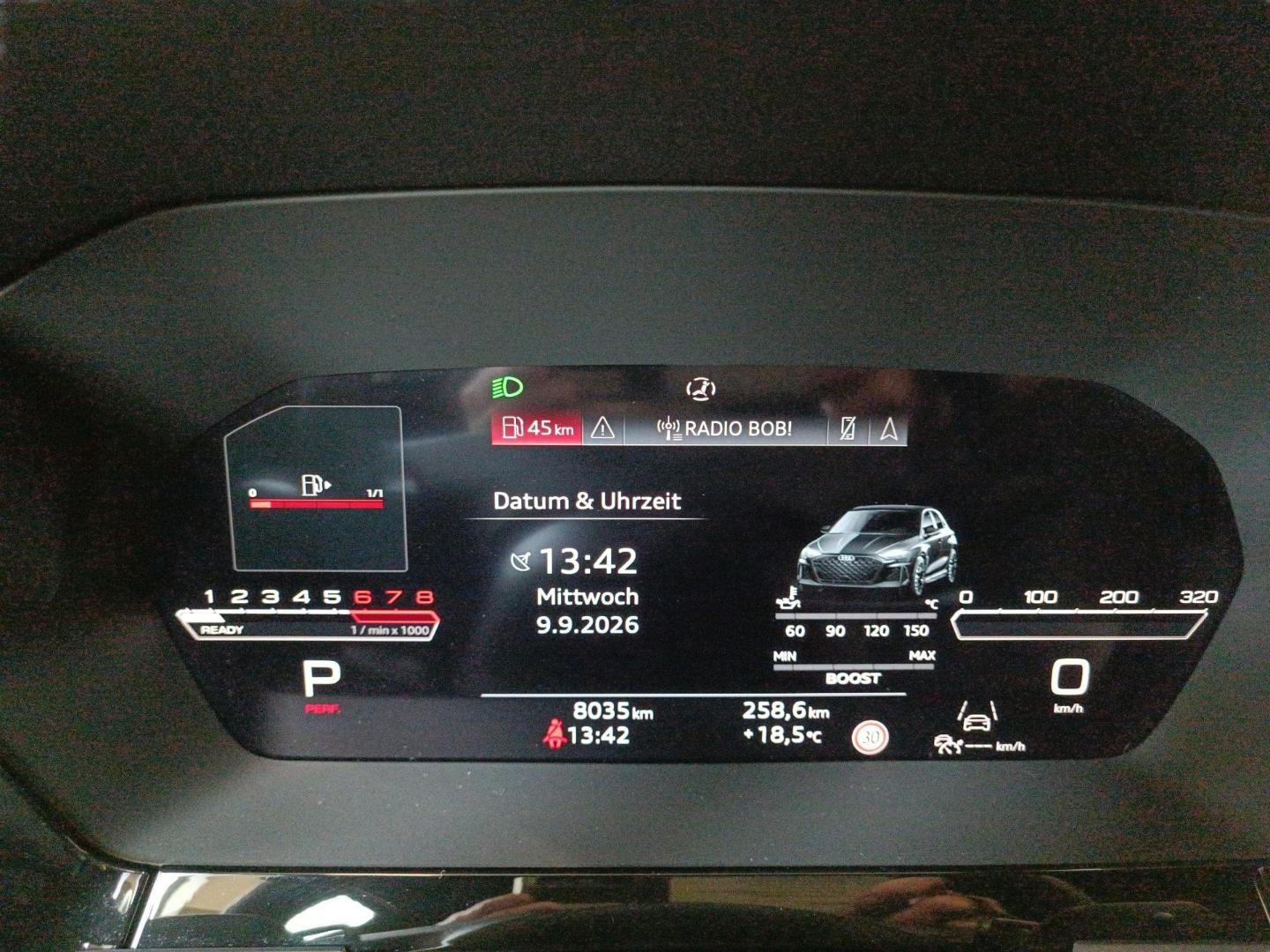 Bild über Audi RS 3 Sportback TFSI quattro 294 kW S tronic - für weitere Informationen kontaktieren Sie den Audi Partner