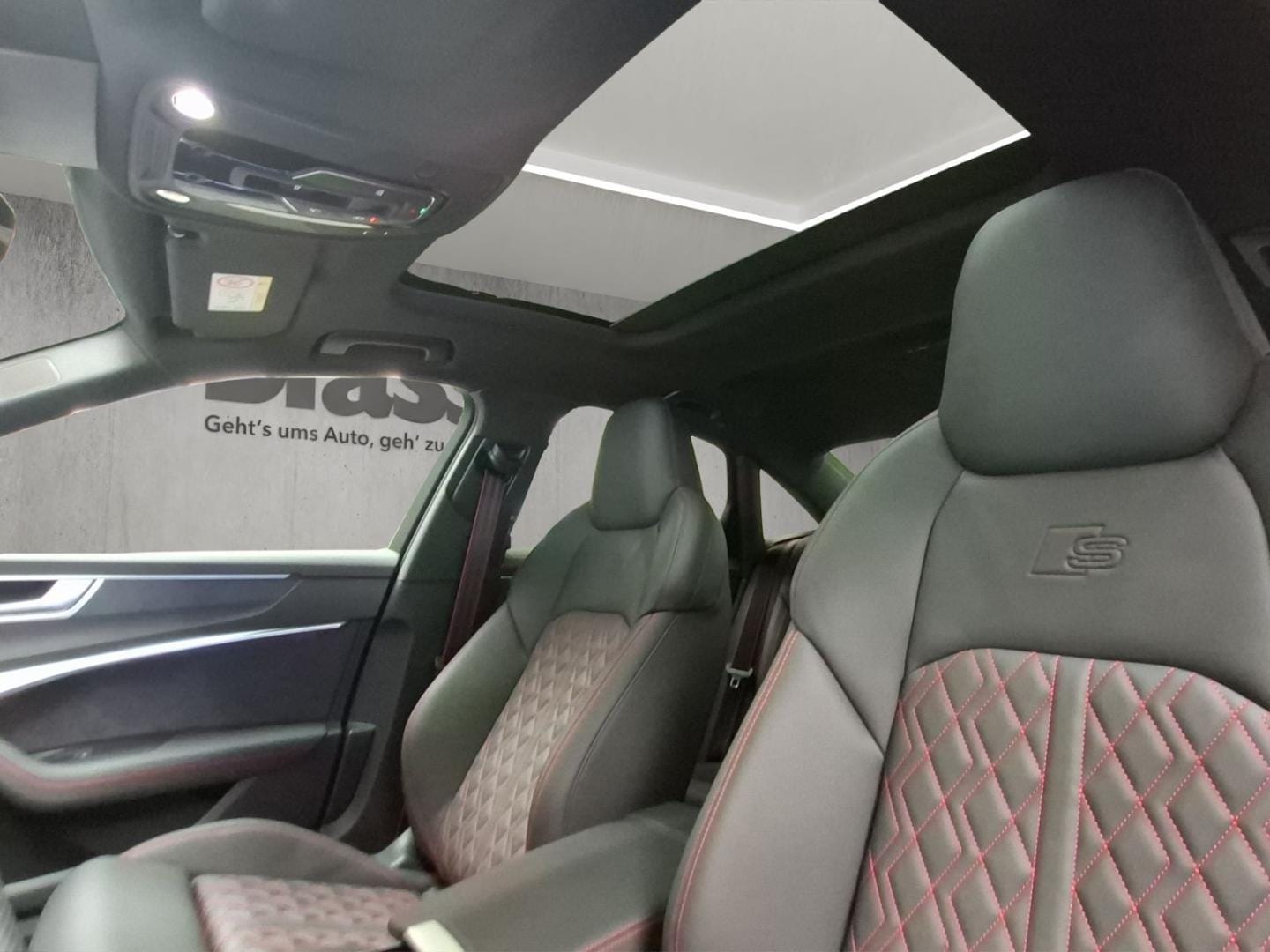 Bild über Audi A6 Limousine S line 40 TDI quattro S tronic - für weitere Informationen kontaktieren Sie den Audi Partner