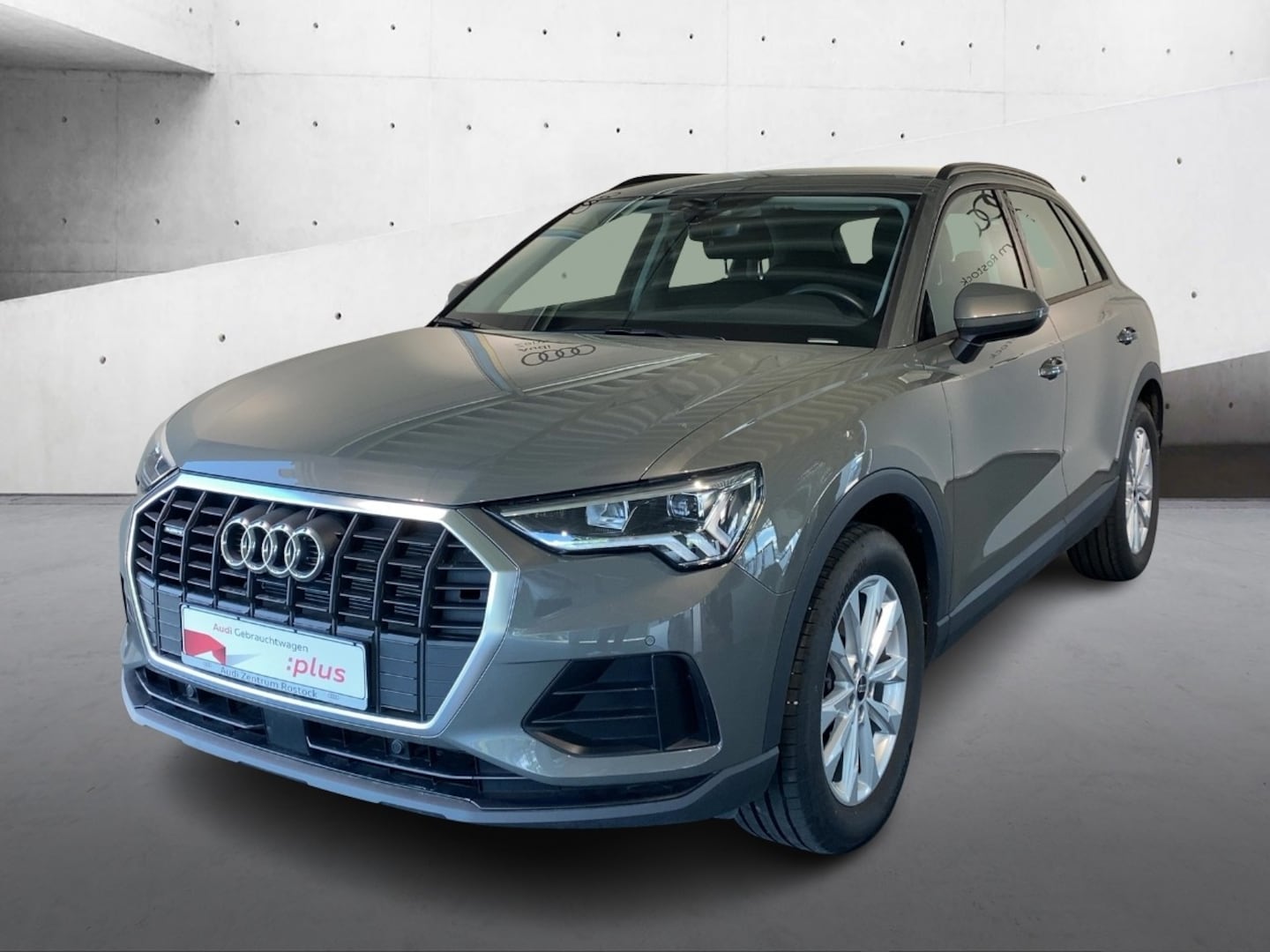 Bild über Audi Q3 40 TFSI quattro S tronic - für weitere Informationen kontaktieren Sie den Audi Partner