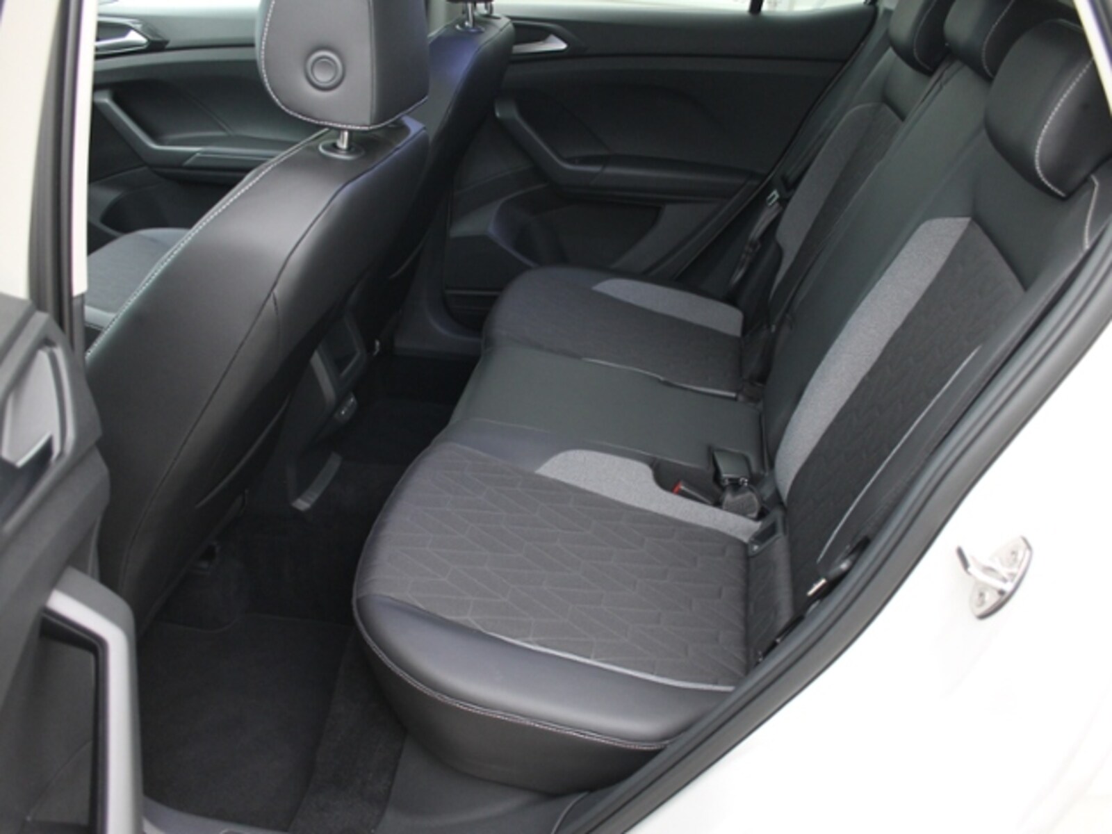 Volkswagen T-Cross – Bild 12