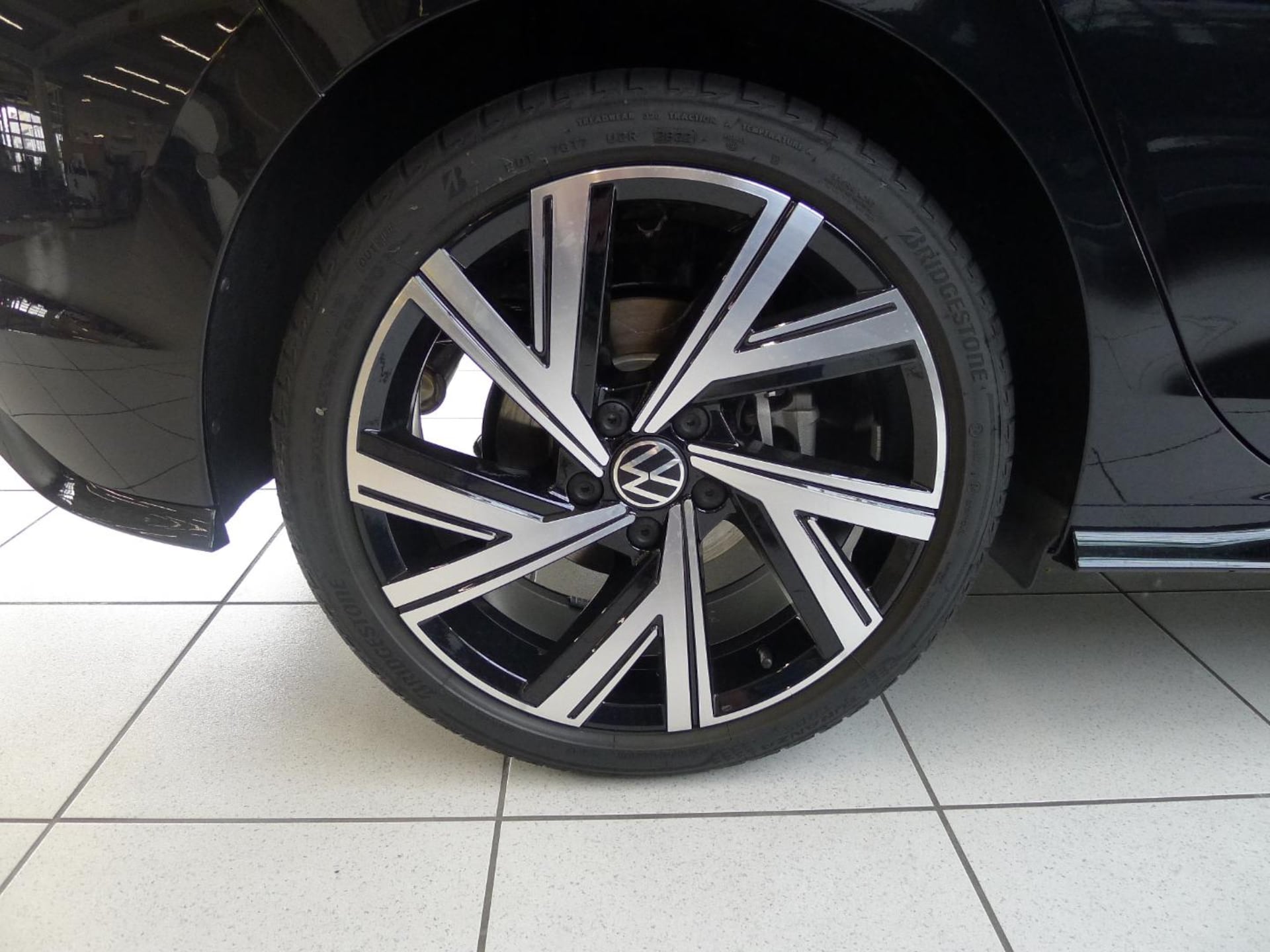 Volkswagen Golf R-Line