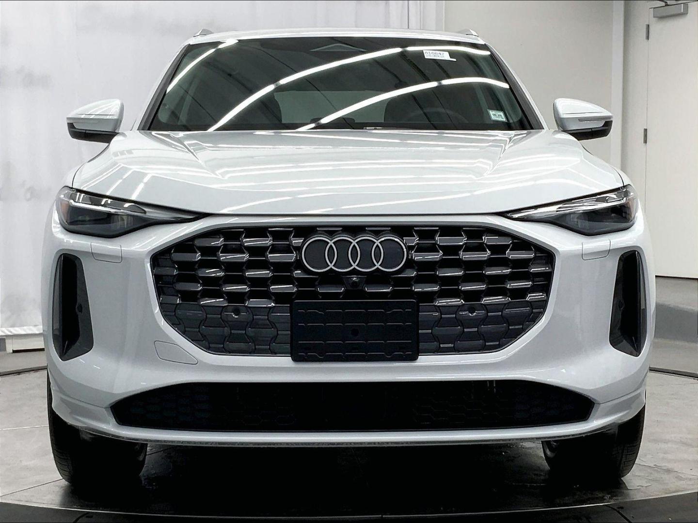 2025 Audi Q5 Premium - Photo 11