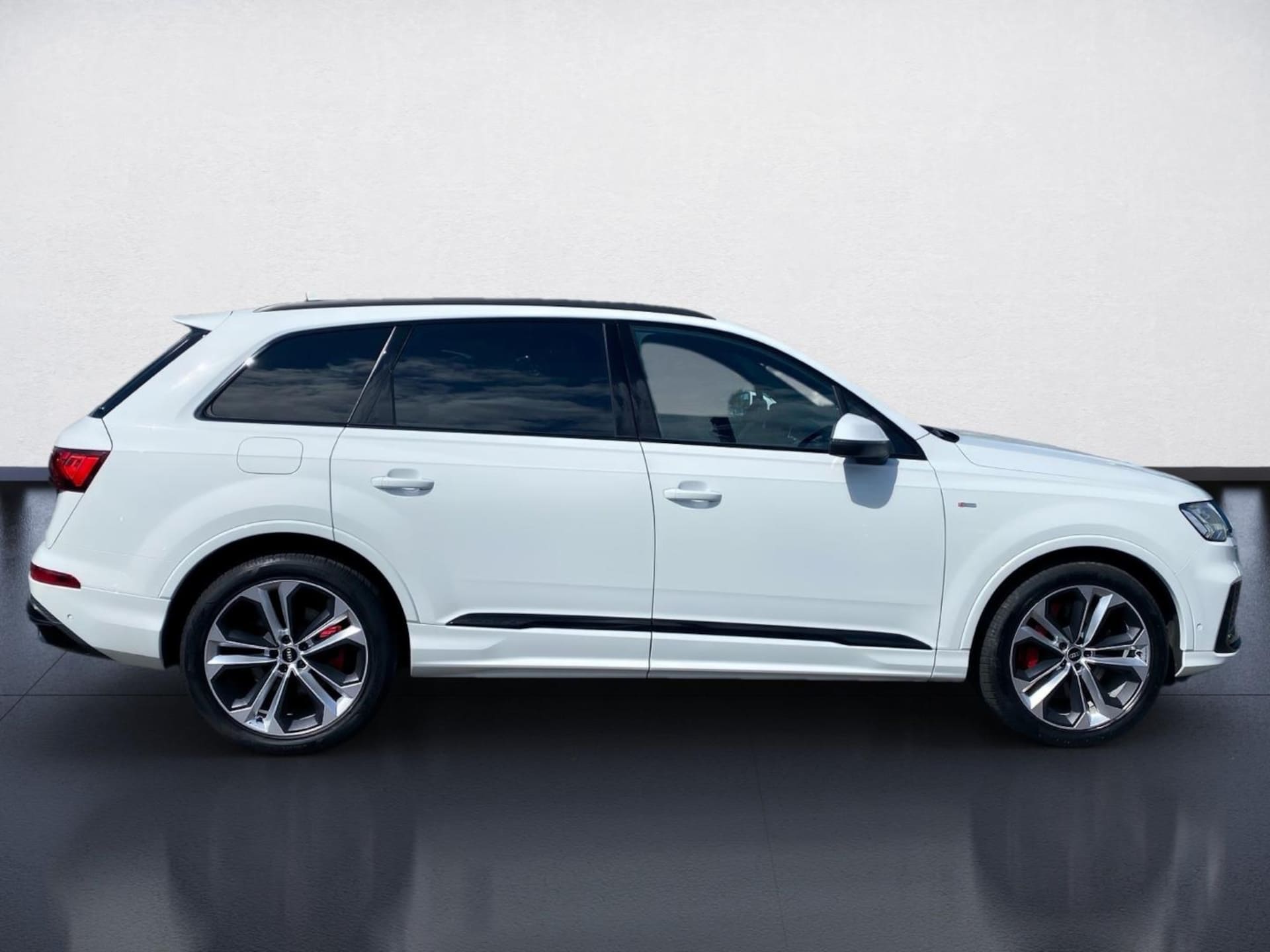Audi Q7 SUV TFSI e S line