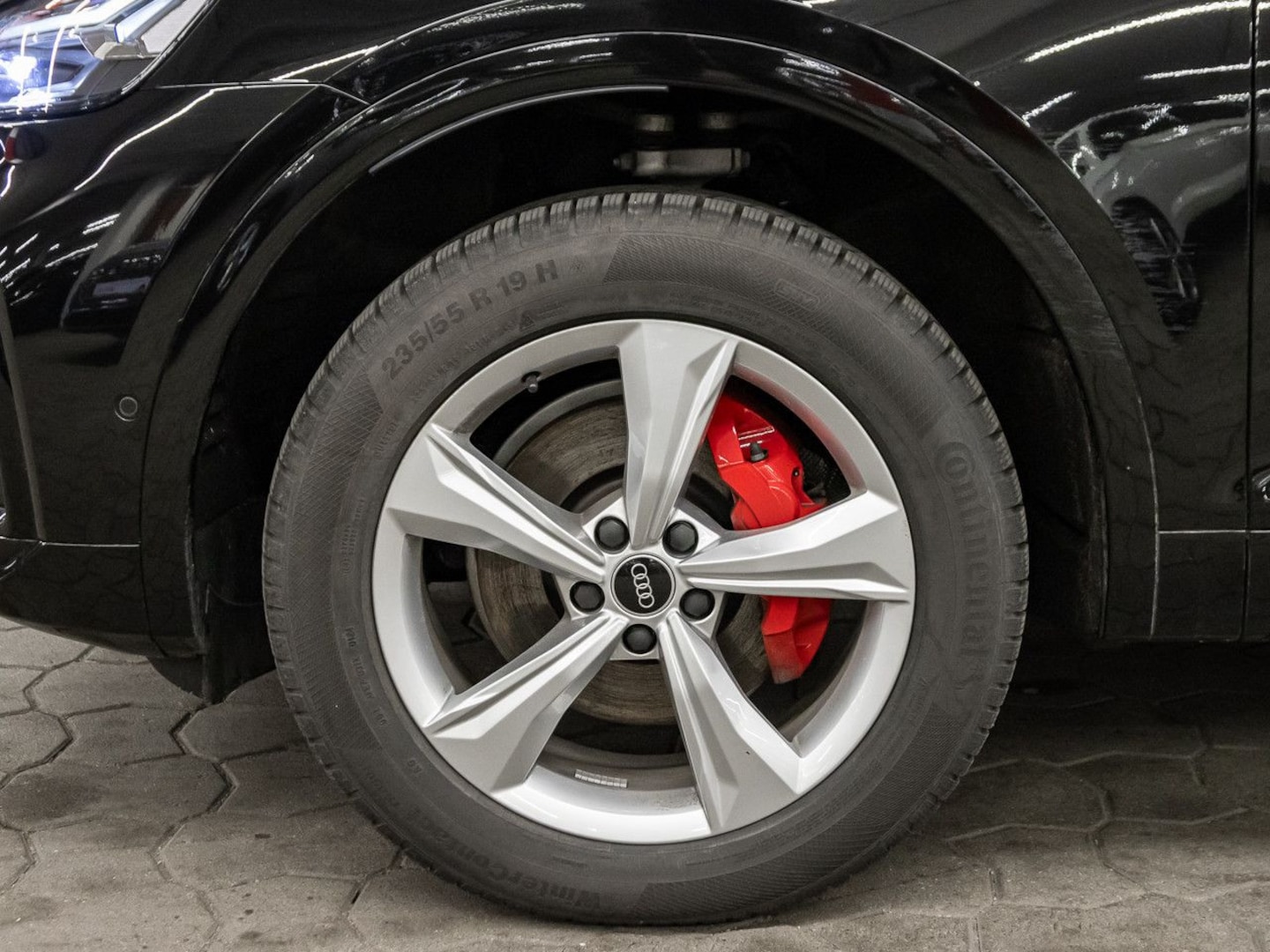 Bild über Audi Q5 Sportback 40 TDI quattro S tronic - für weitere Informationen kontaktieren Sie den Audi Partner