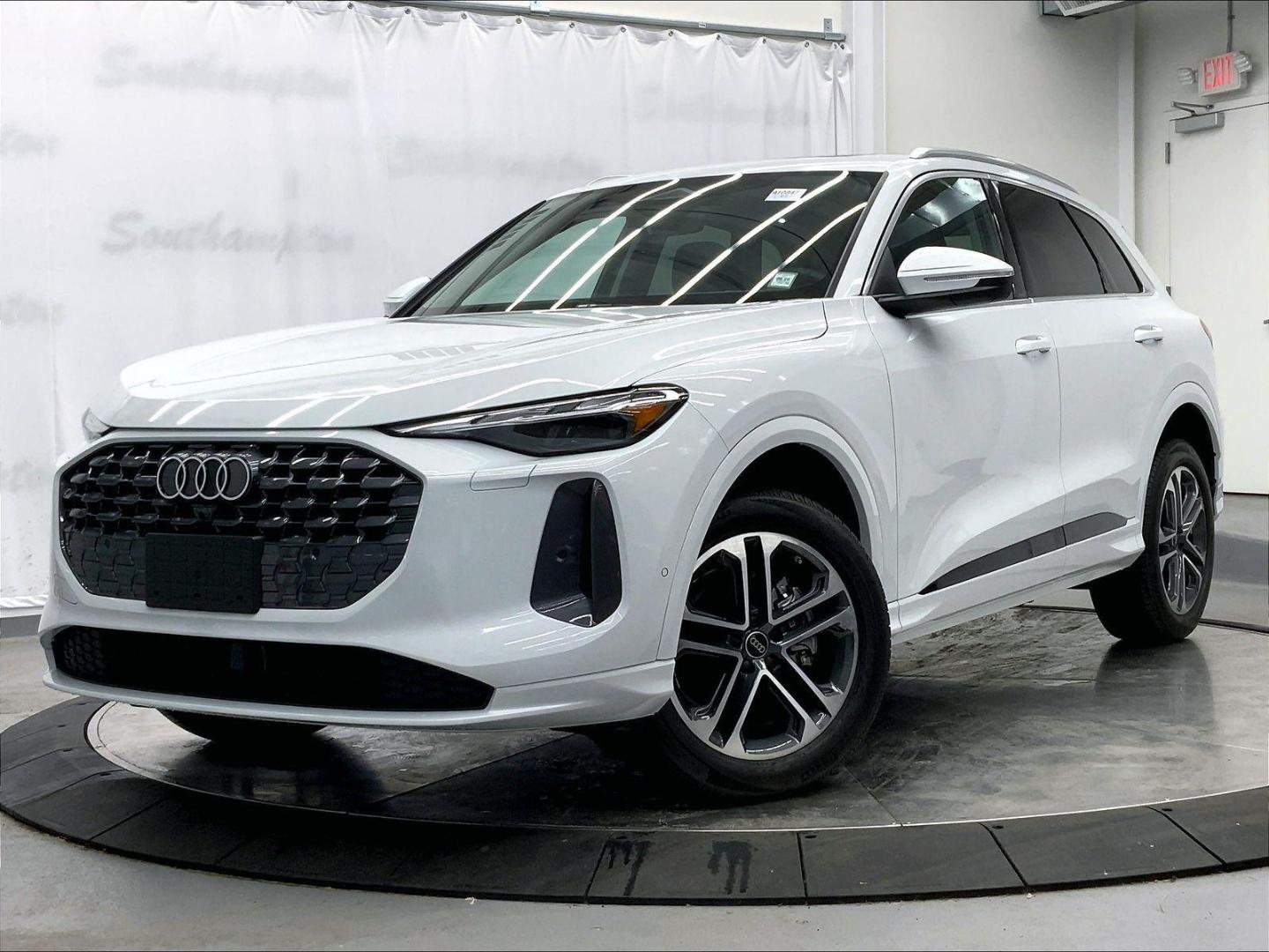 2025 Audi Q5 Premium - Photo 12