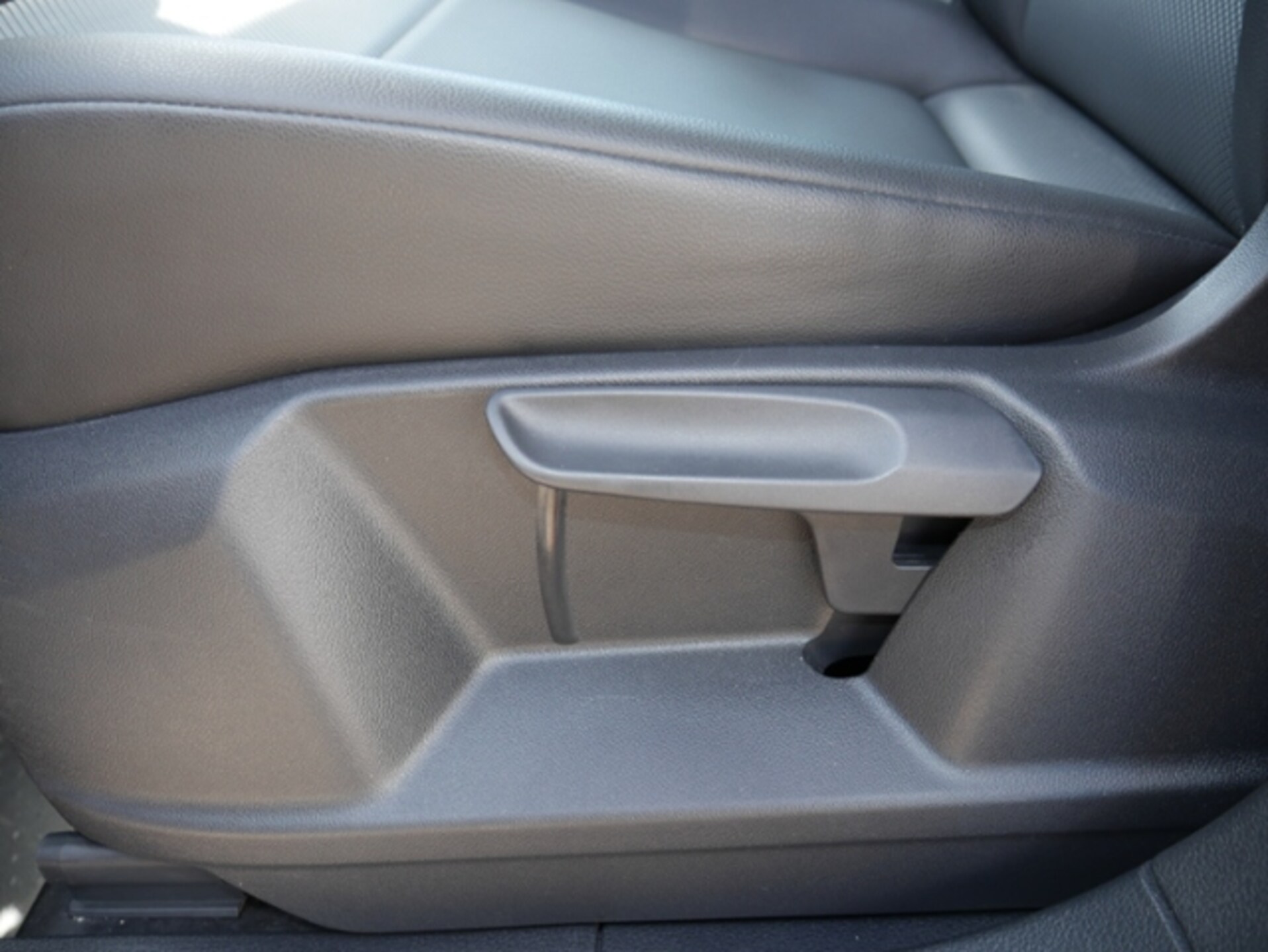 Volkswagen Caddy Kombi Basis-Modell