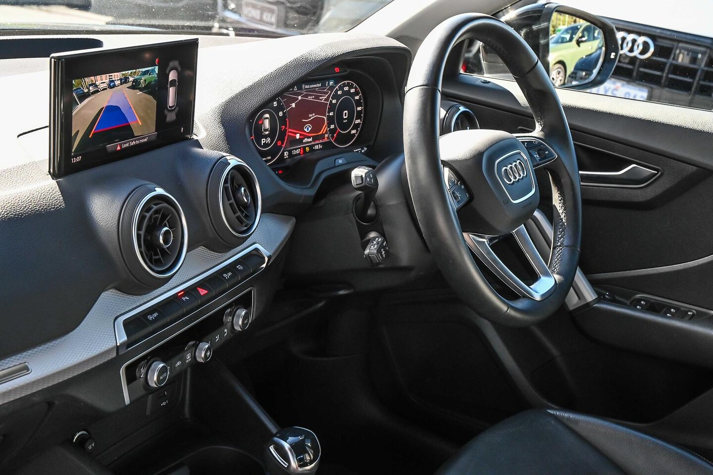 Image about Audi Q2 35 TFSI S tronic