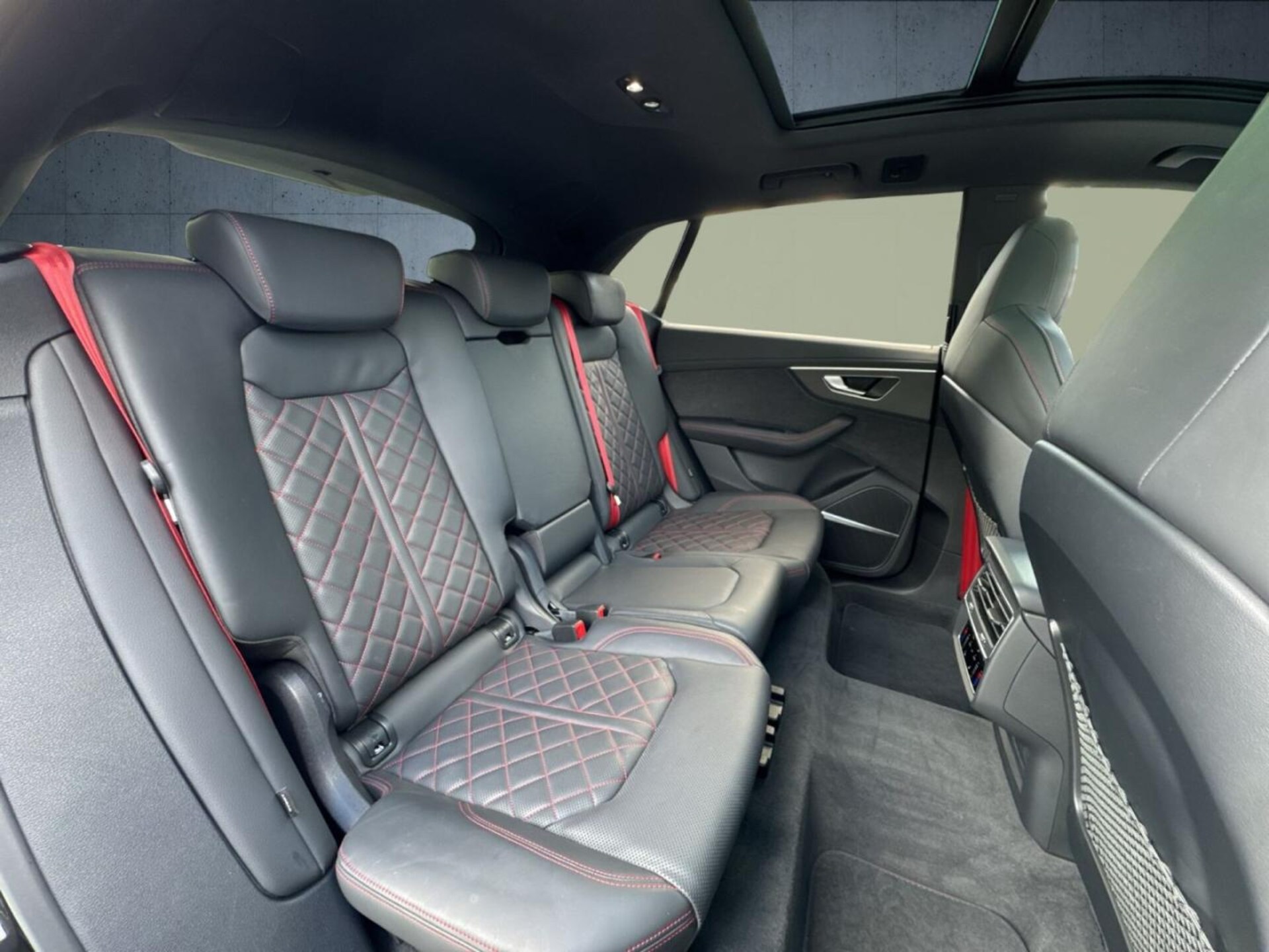 Audi SQ8 SUV