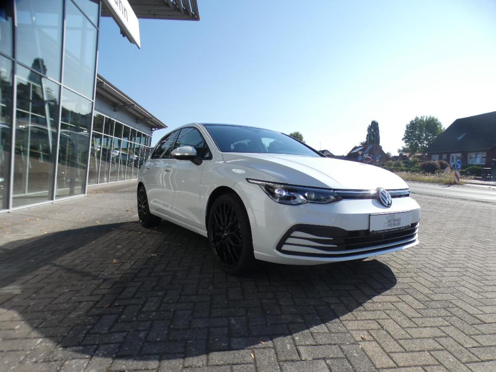 Volkswagen Golf Life